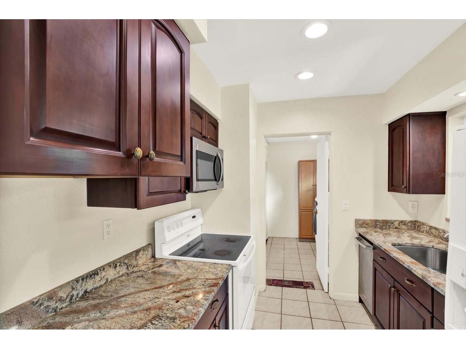 2561 58th Street N Saint Petersburg FL 33710 TB8496330 image15