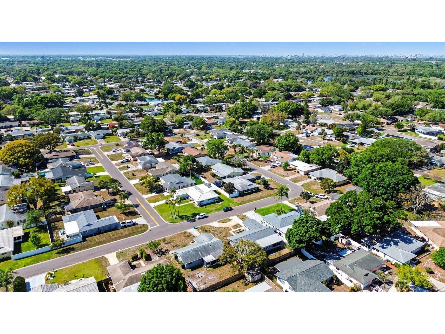 2561 Blackwood Circle Clearwater FL 33763 TB8492045 image31