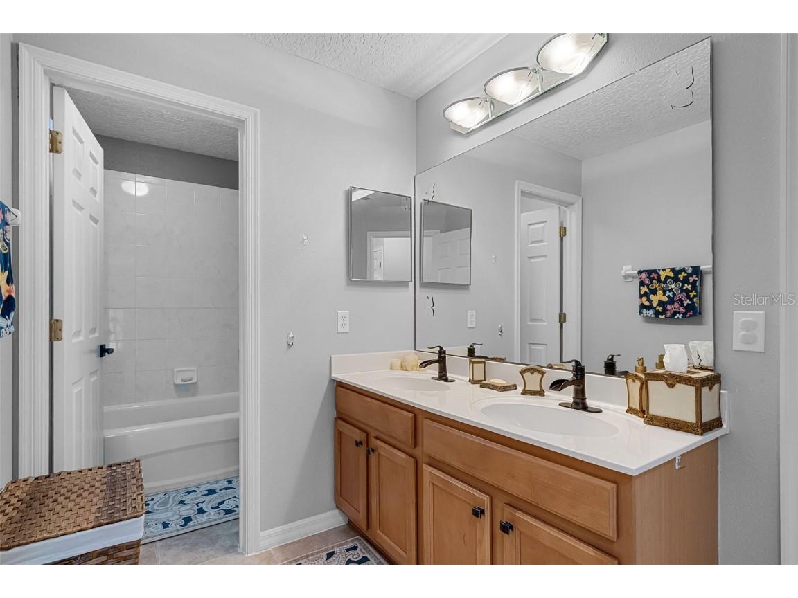 2561 Corbyton Court Orlando FL 32828 O6336983 image24