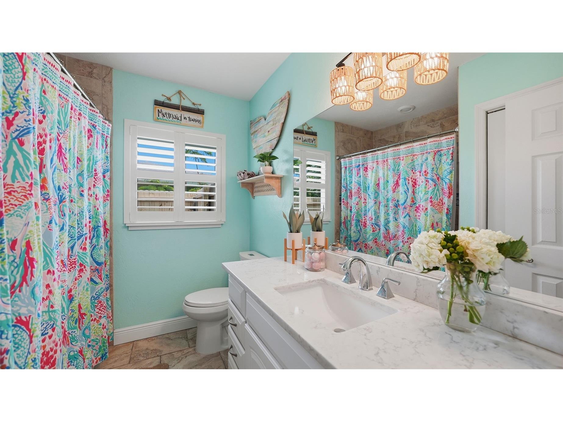 2561 Sunnyside Street Sarasota FL 34239 A4694467 image20