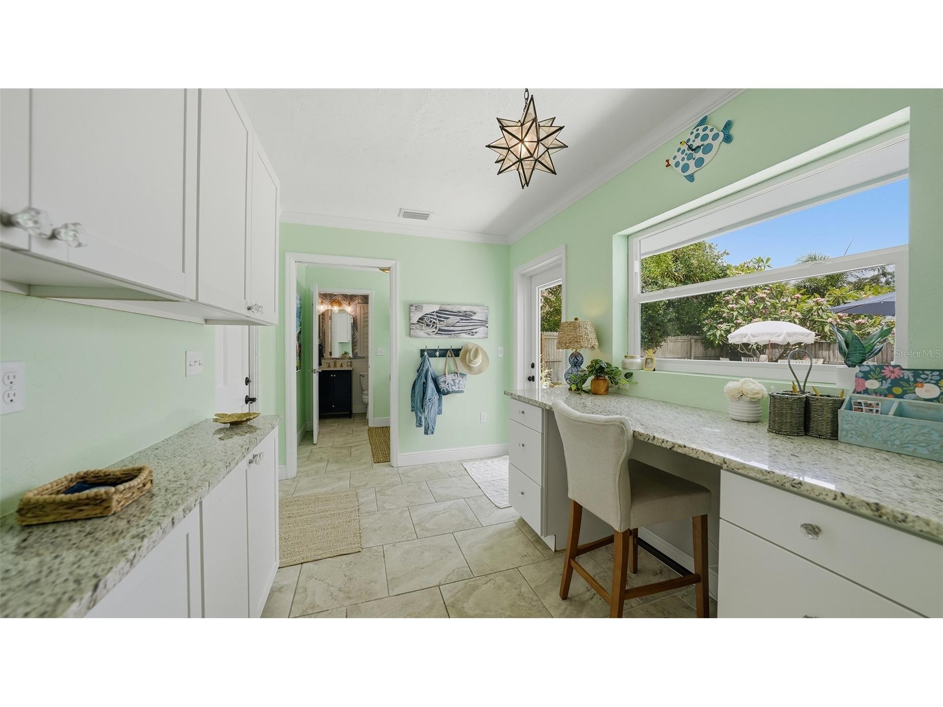 2561 Sunnyside Street Sarasota FL 34239 A4694467 image23