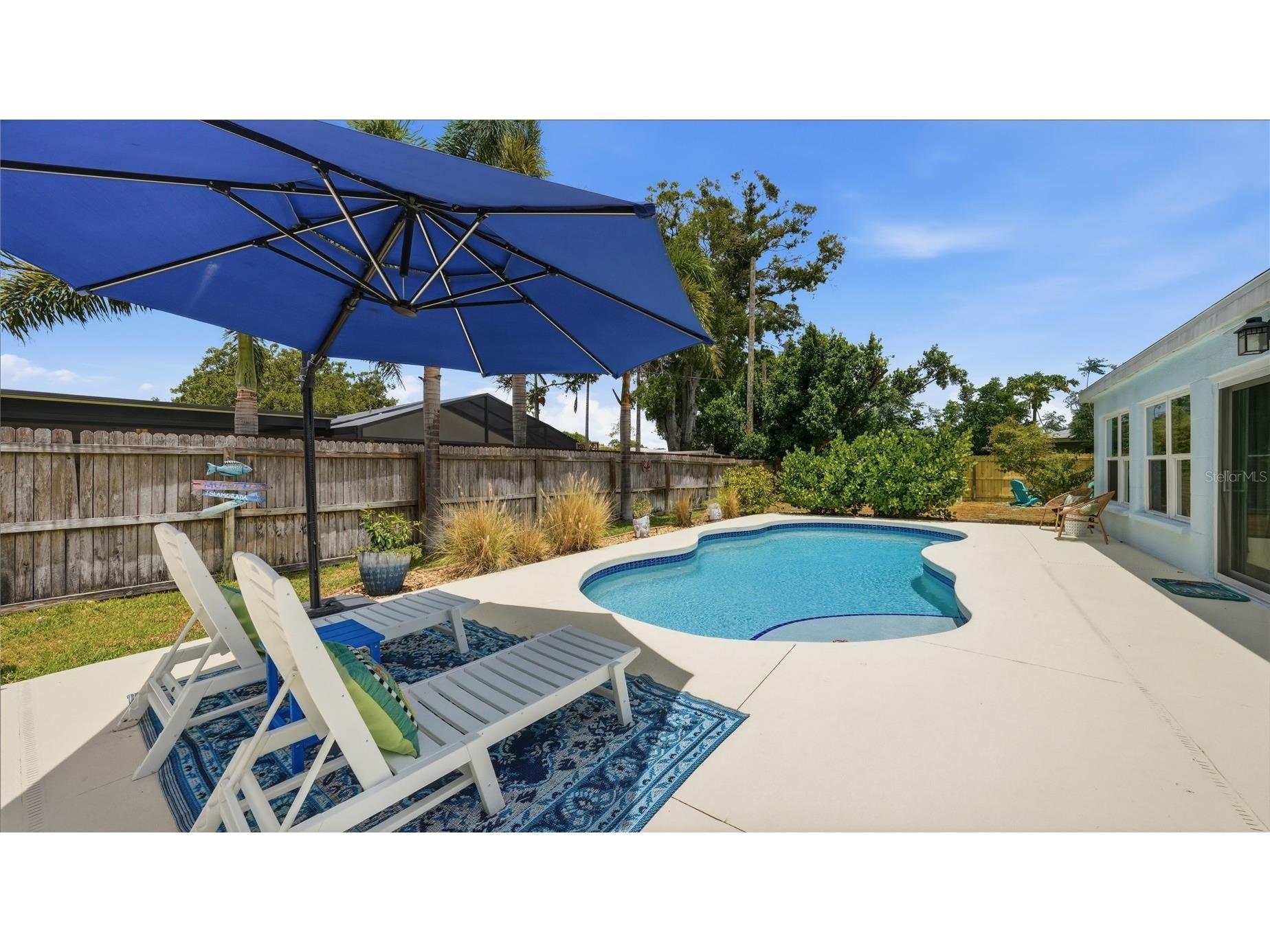 2561 Sunnyside Street Sarasota FL 34239 A4694467 image26