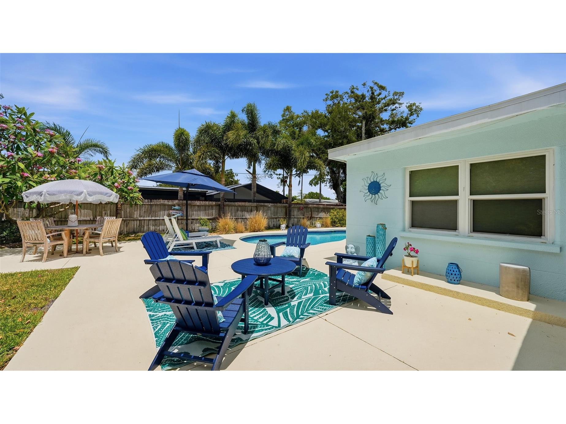 2561 Sunnyside Street Sarasota FL 34239 A4694467 image28