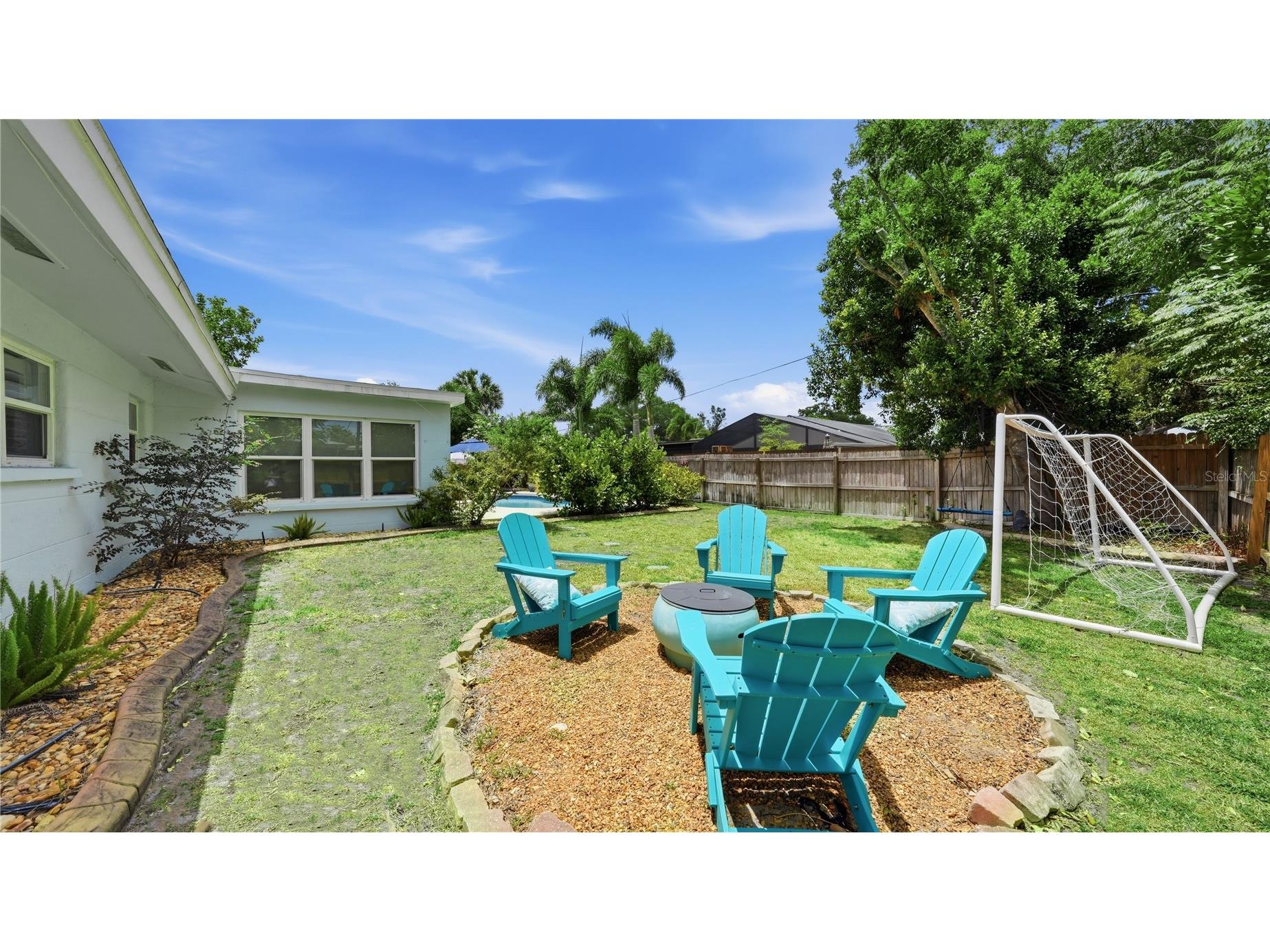 2561 Sunnyside Street Sarasota FL 34239 A4694467 image31