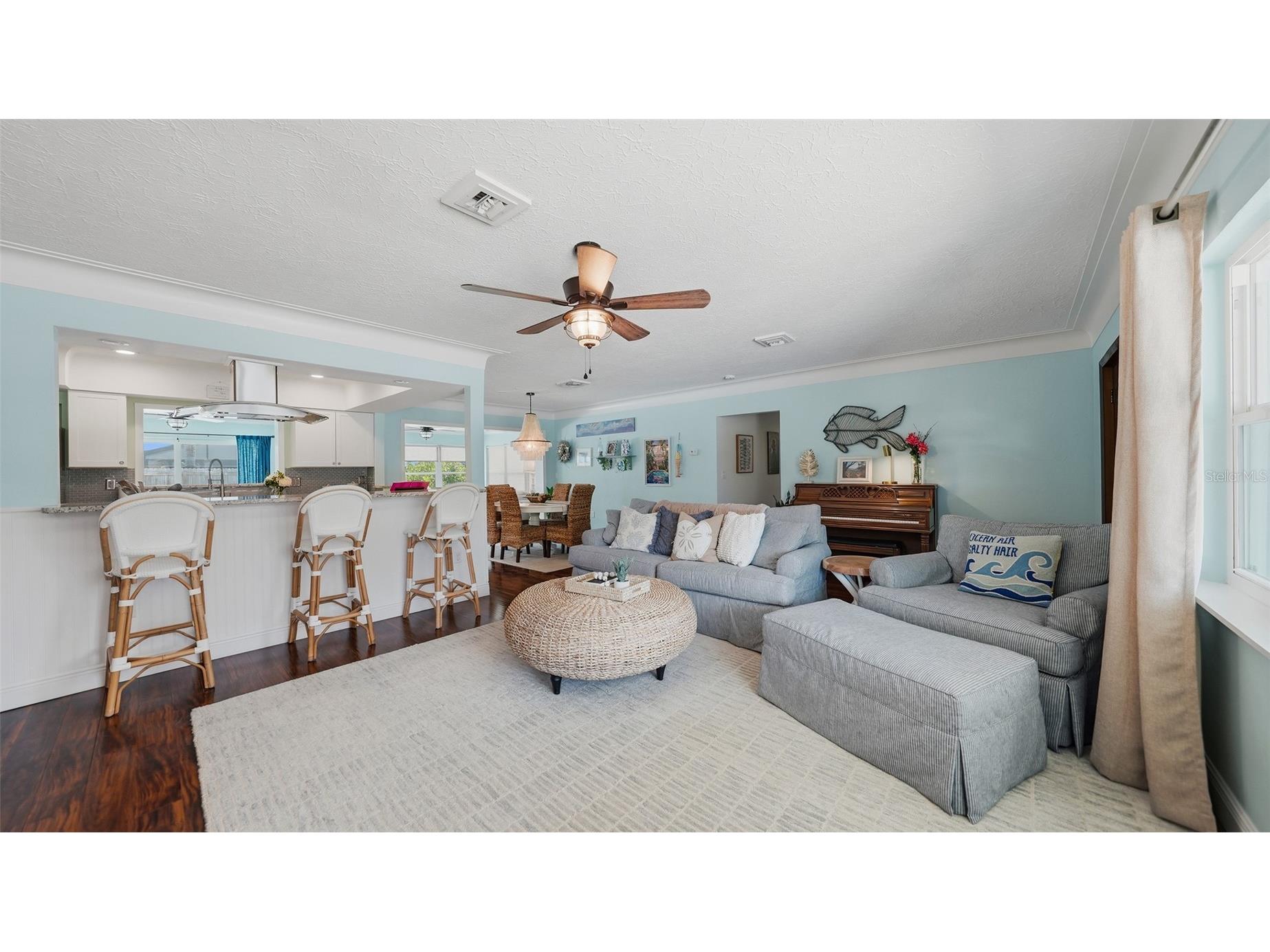 2561 Sunnyside Street Sarasota FL 34239 A4694467 image6