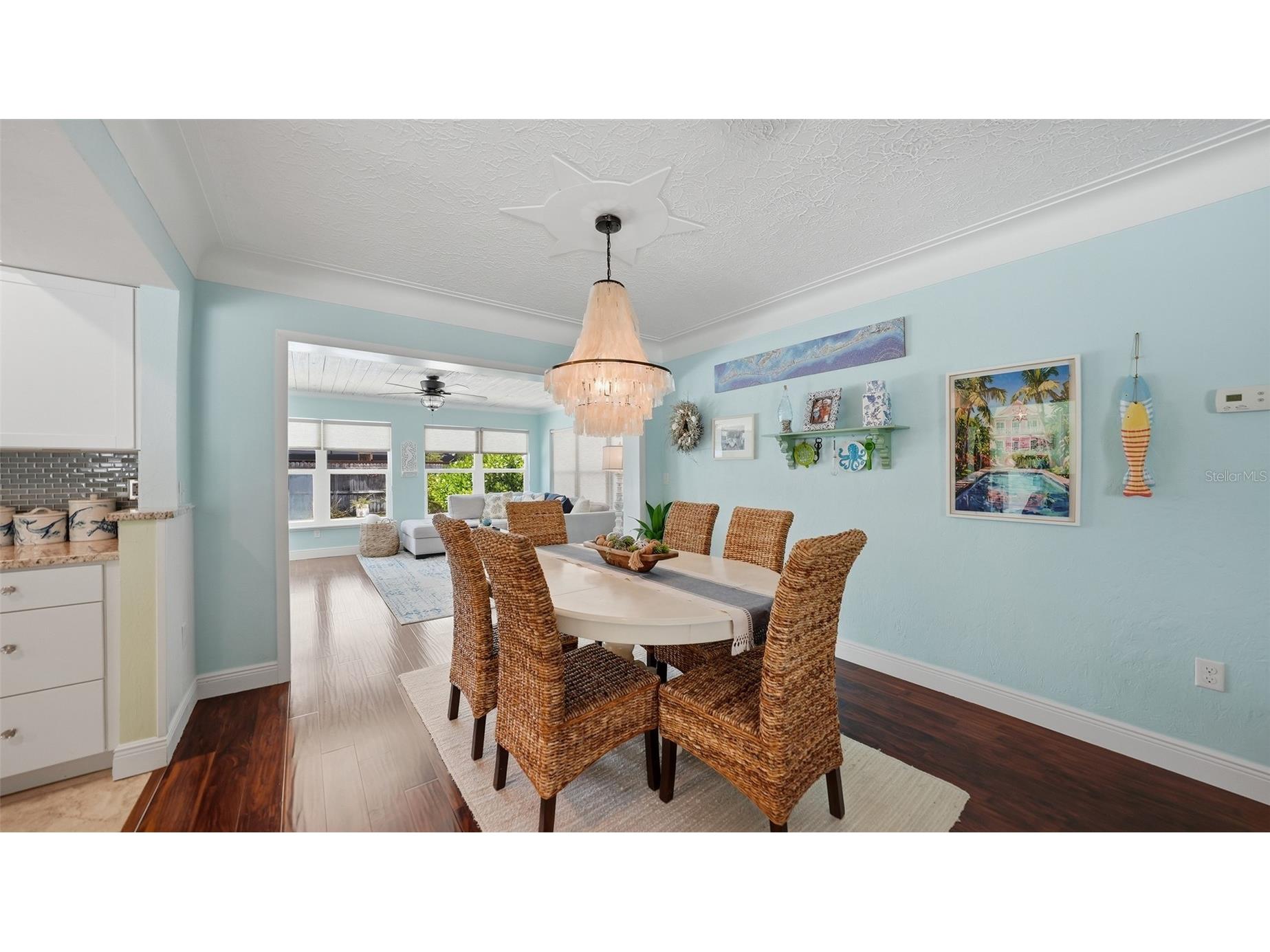 2561 Sunnyside Street Sarasota FL 34239 A4694467 image9