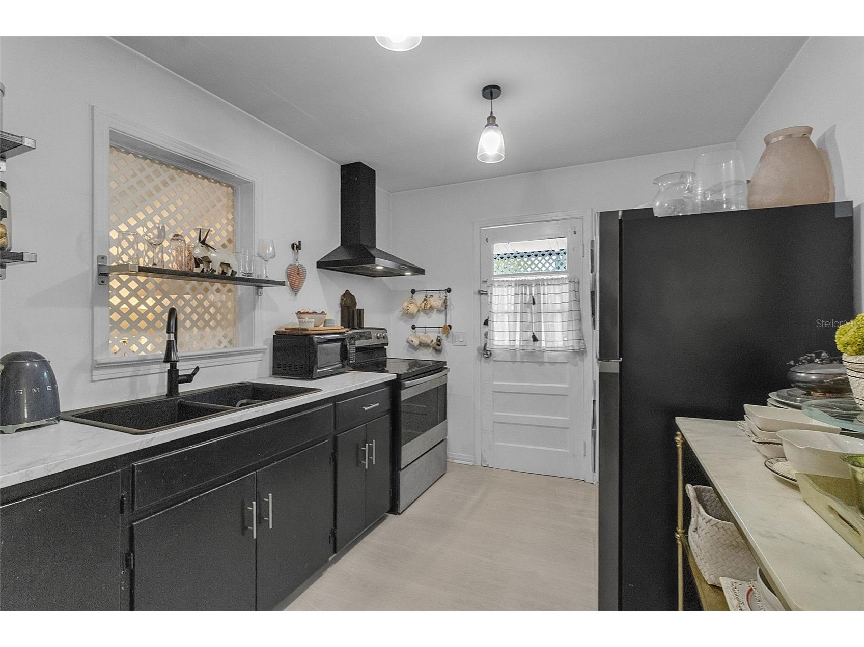 2562 Ashton Road Sarasota FL 34231 A4685871 image14