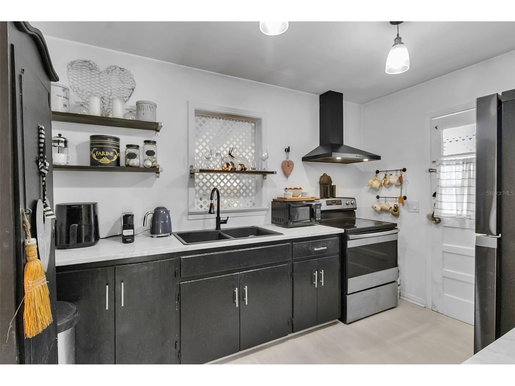 2562 Ashton Road Sarasota FL 34231 A4685871 image16