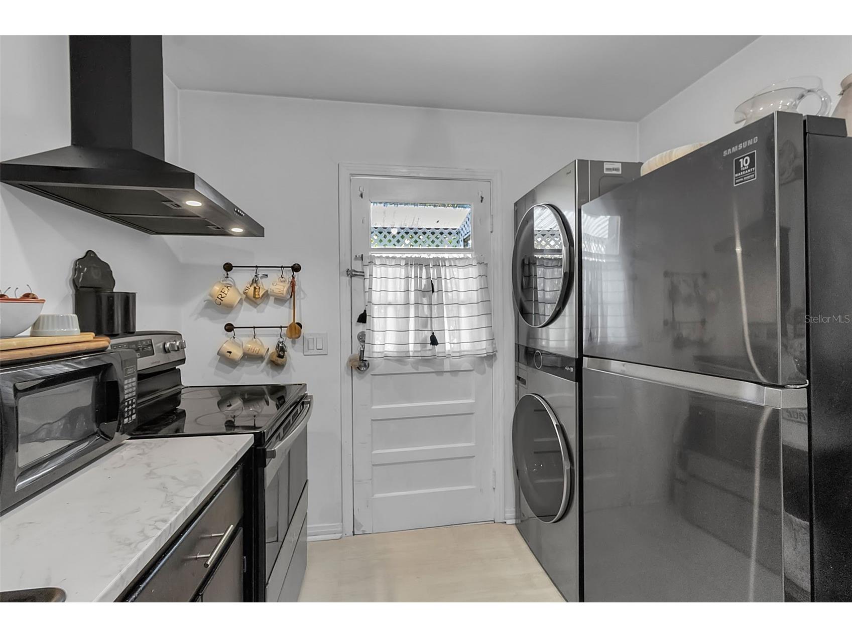 2562 Ashton Road Sarasota FL 34231 A4685871 image18