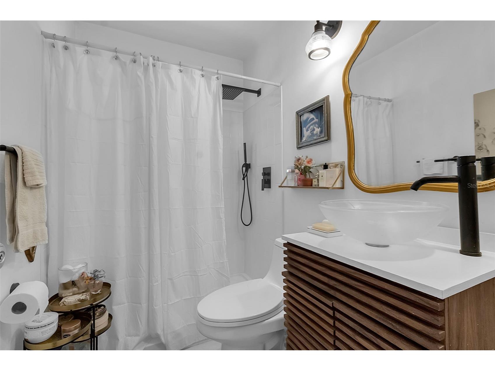 2562 Ashton Road Sarasota FL 34231 A4685871 image21