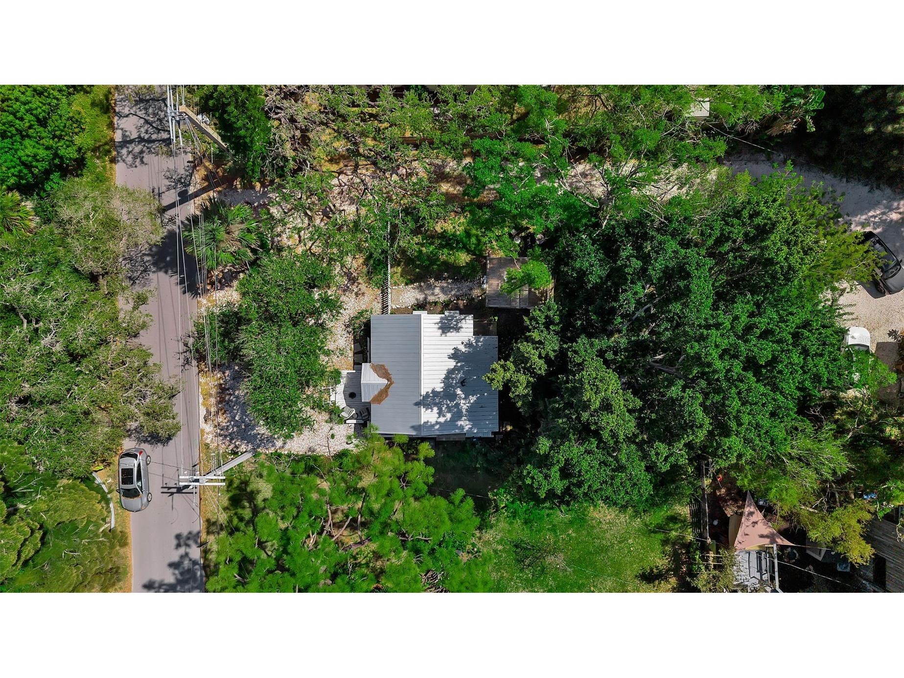 2562 Ashton Road Sarasota FL 34231 A4685871 image28