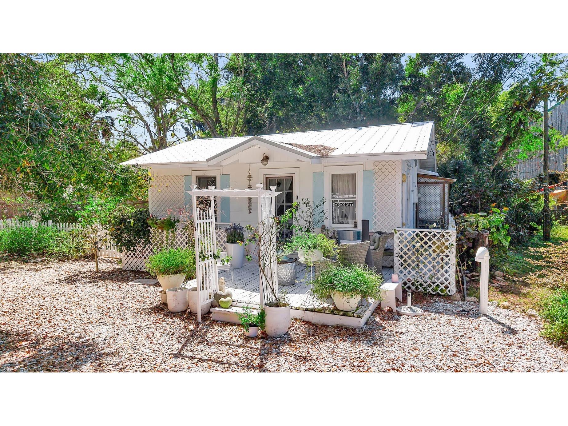 2562 Ashton Road Sarasota FL 34231 A4685871 image29