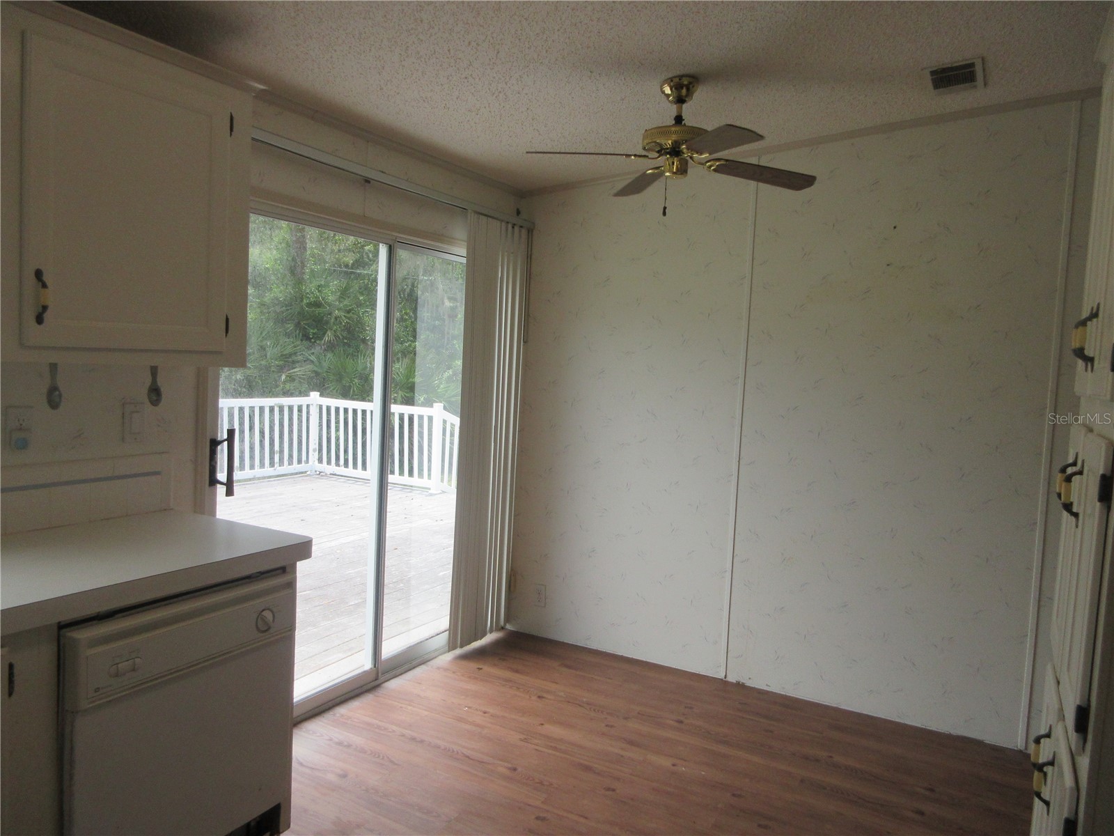 2562 SE 178th Avenue Silver Springs FL 34488 OM725914 image32