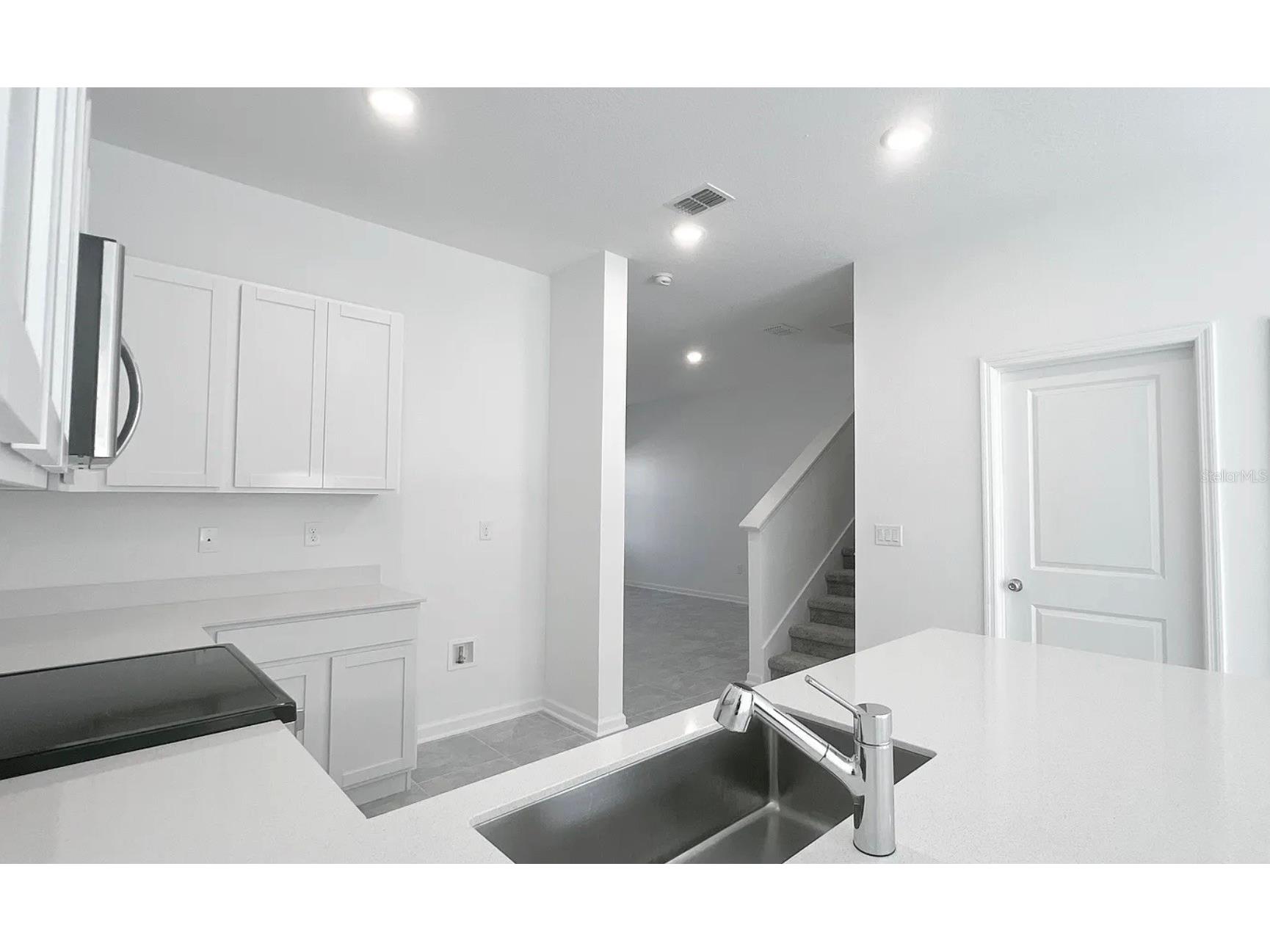 2562 Skyline Loop Kissimmee FL 34758 S5149680 image7