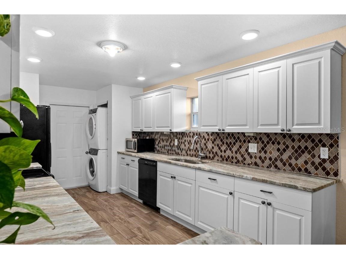 2563 13th Avenue S Saint Petersburg FL 33712 TB8447074 image6