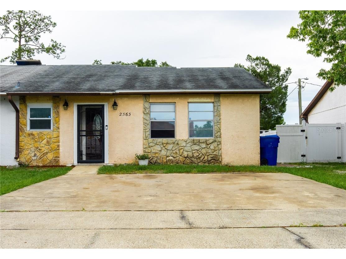 2563 Coral Avenue Kissimmee FL 34741 OM704061 image1