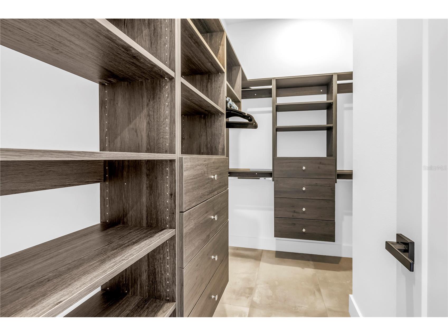 2564 Arlington Street Sarasota FL 34239 A4683569 image21
