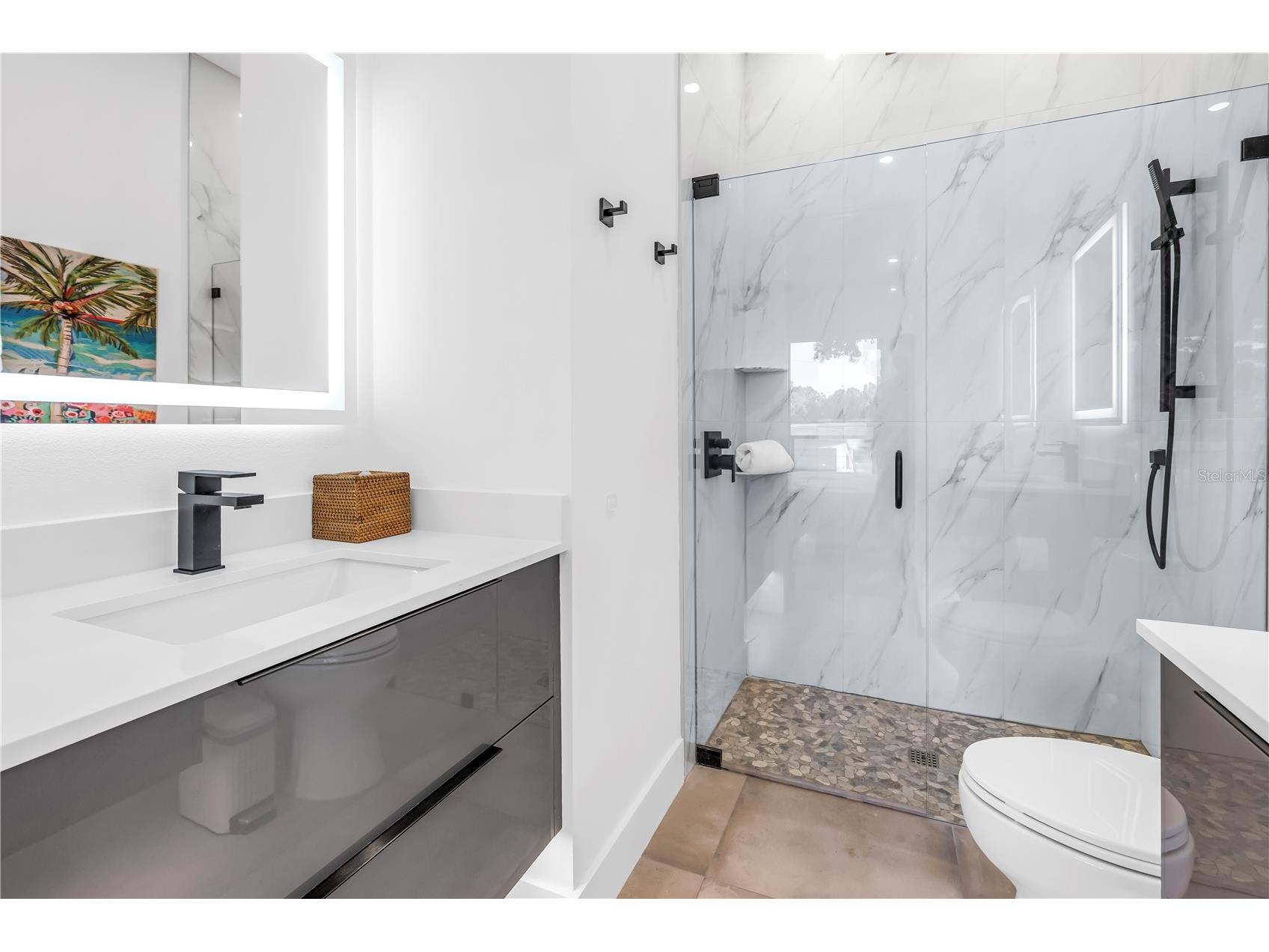 2564 Arlington Street Sarasota FL 34239 A4683569 image25