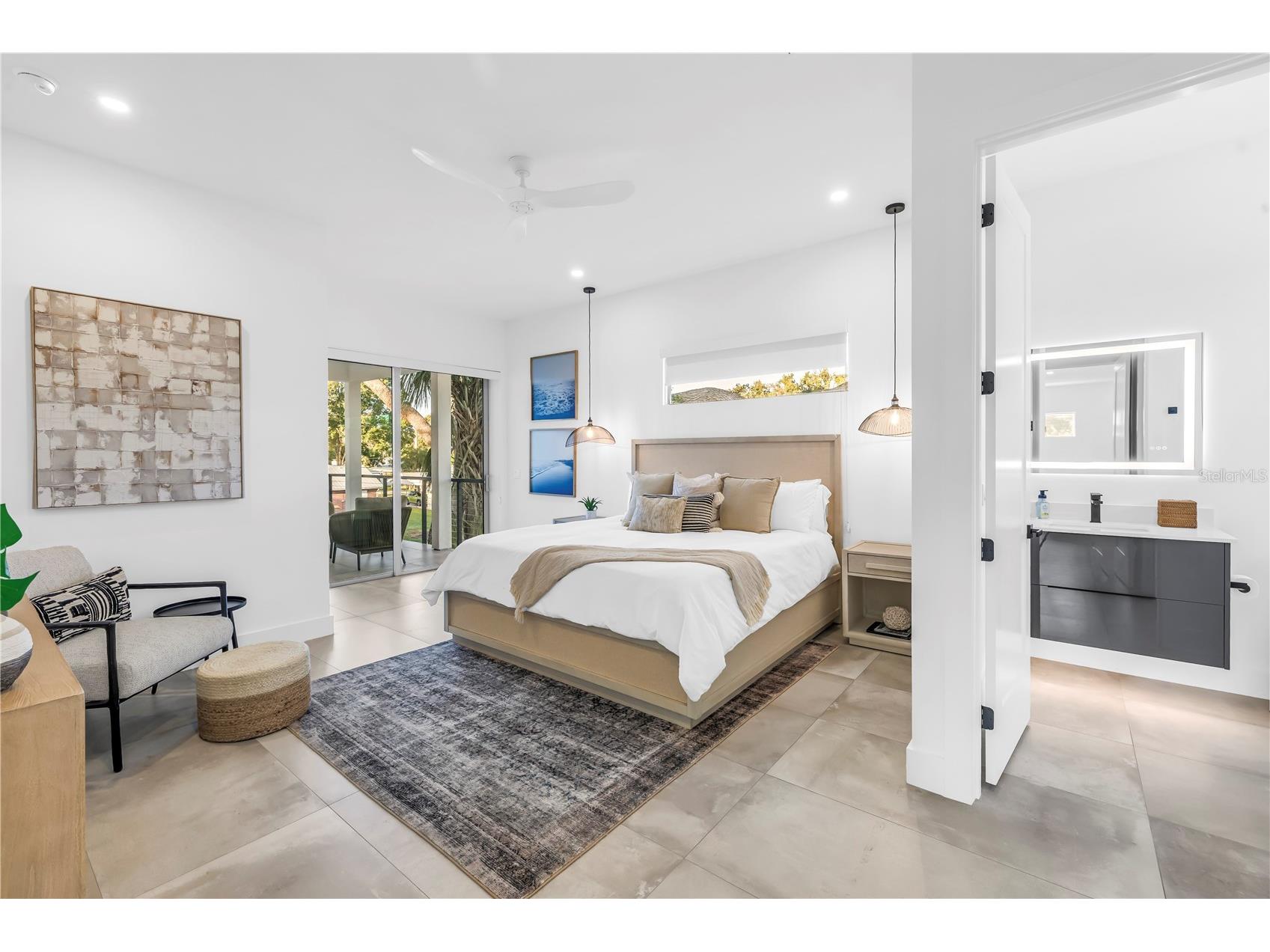 2564 Arlington Street Sarasota FL 34239 A4683569 image28
