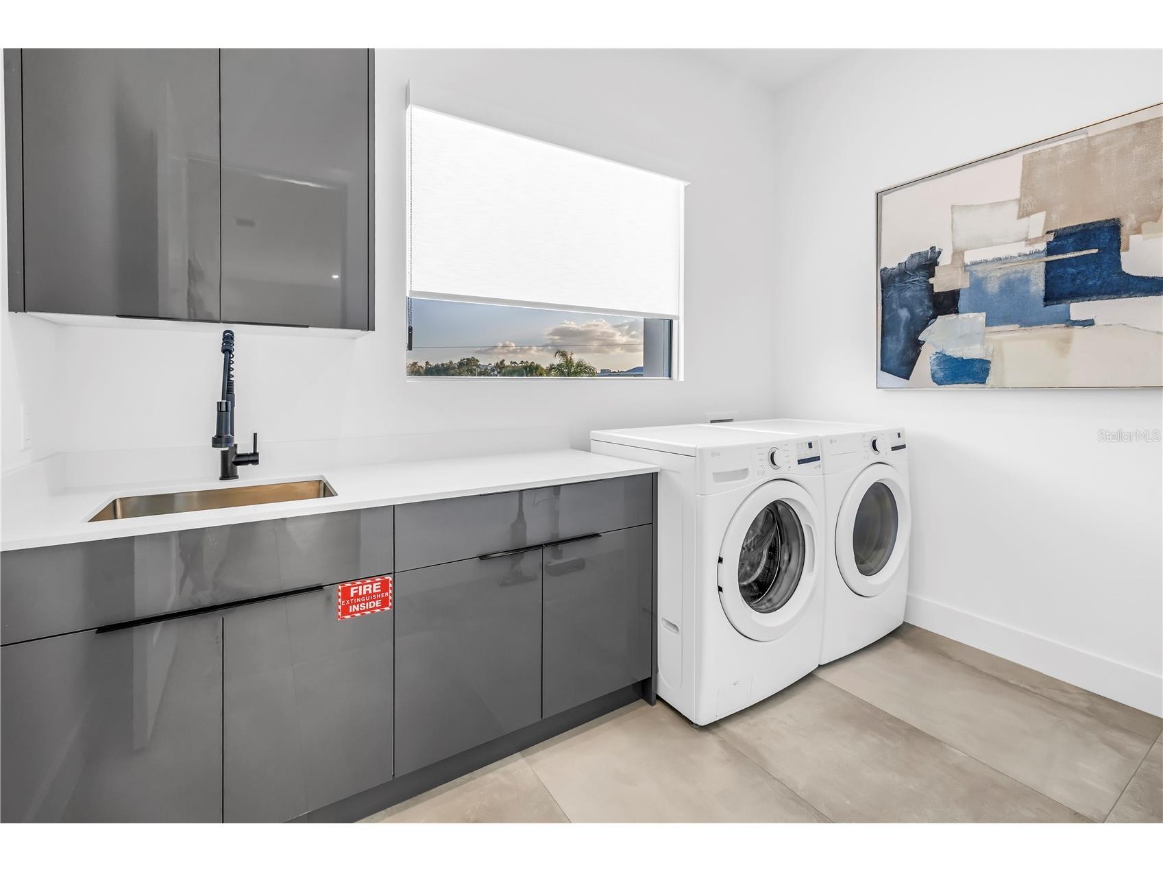 2564 Arlington Street Sarasota FL 34239 A4683569 image30