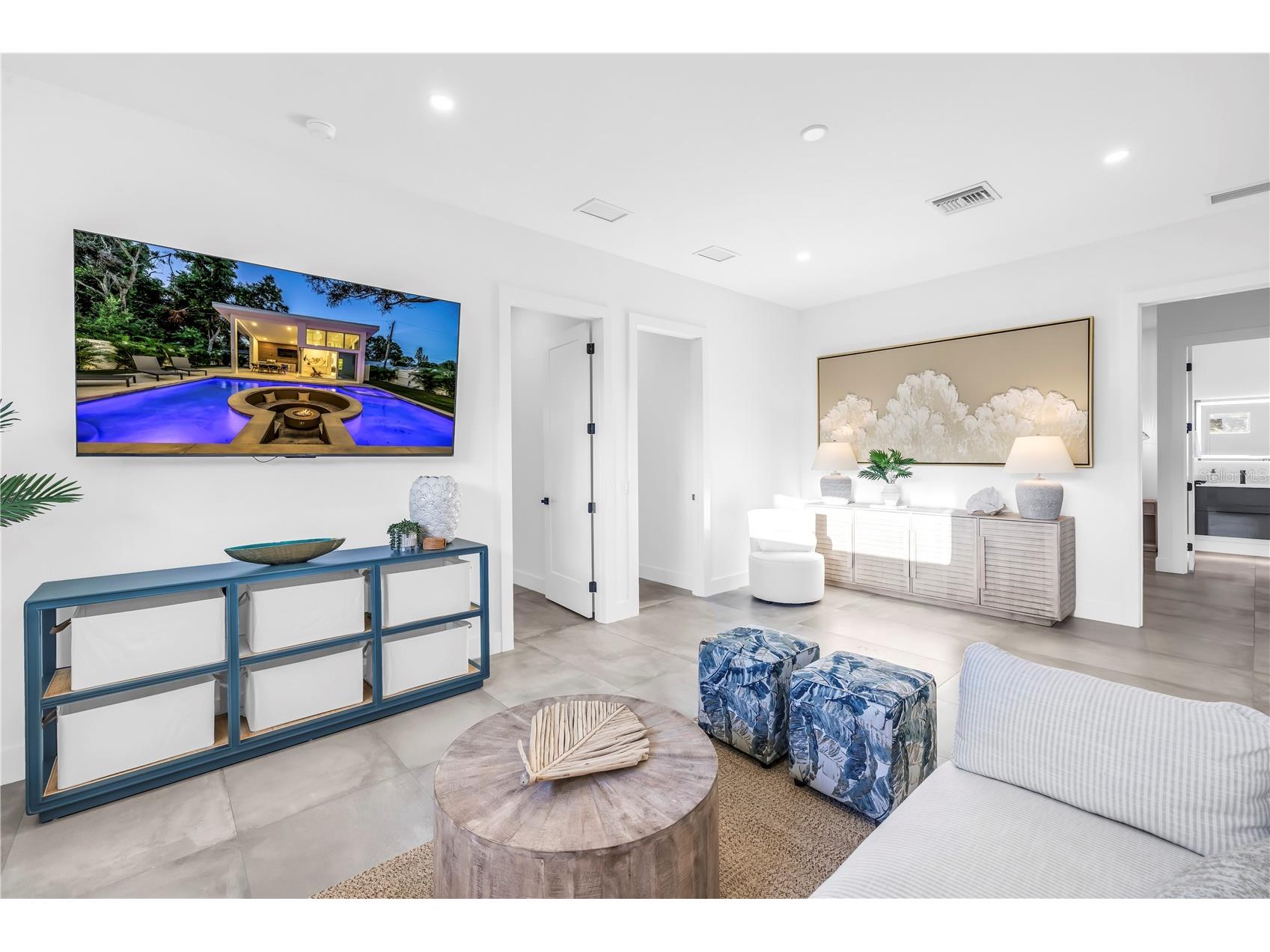2564 Arlington Street Sarasota FL 34239 A4683569 image34