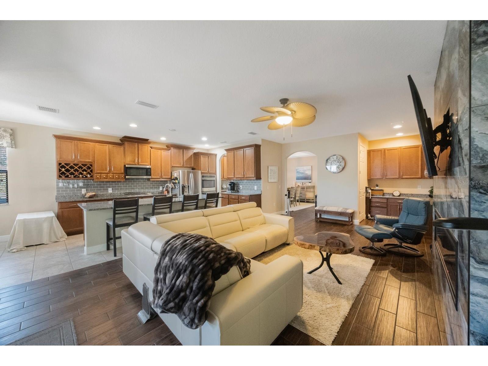 2564 Grand Cypress Boulevard Palm Harbor FL 34684 - LAKE TARPON TB8343321 image16