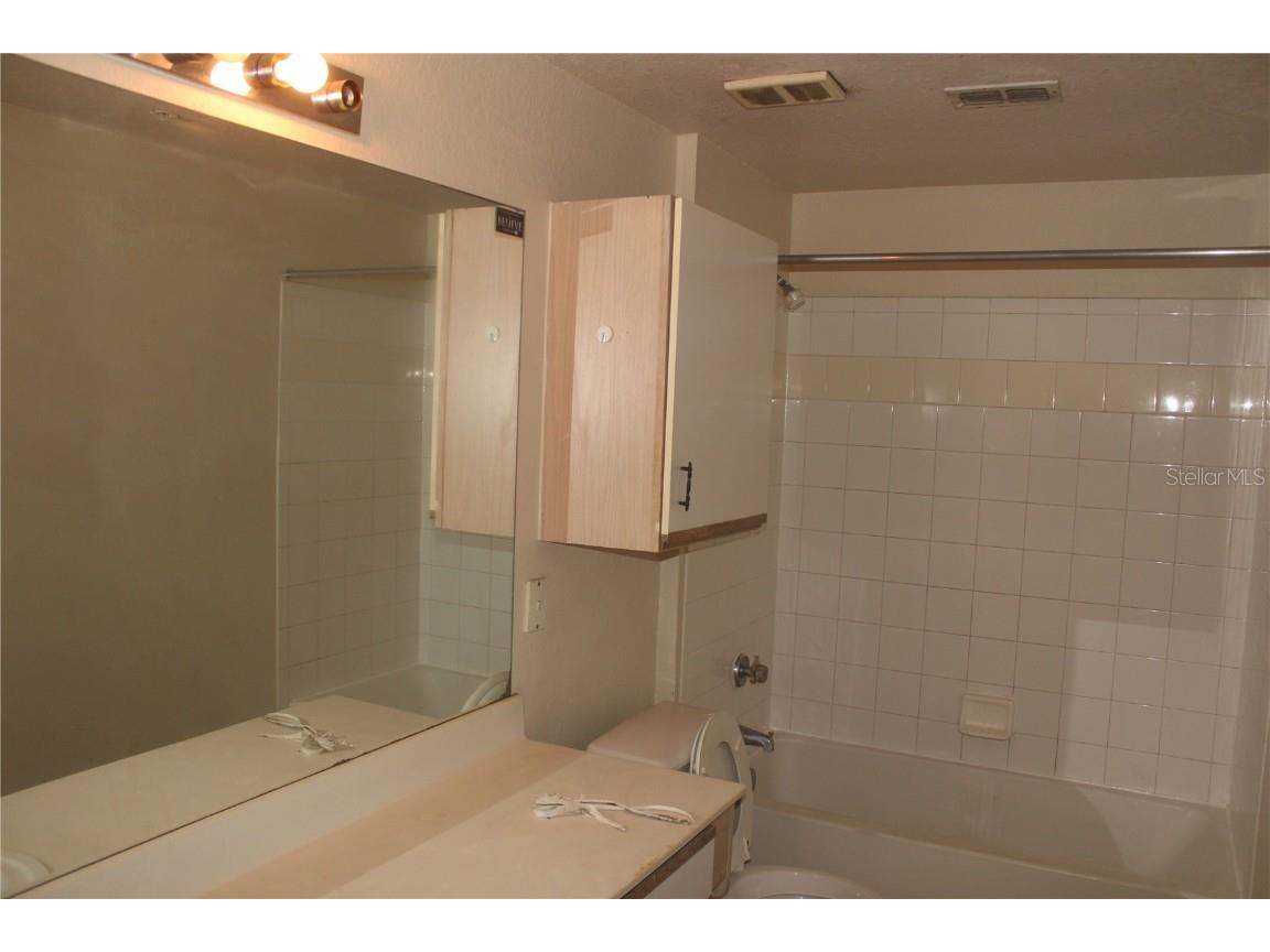 2564 Robert Trent Jones Drive #1310 Orlando FL 32835 O6370646 image10