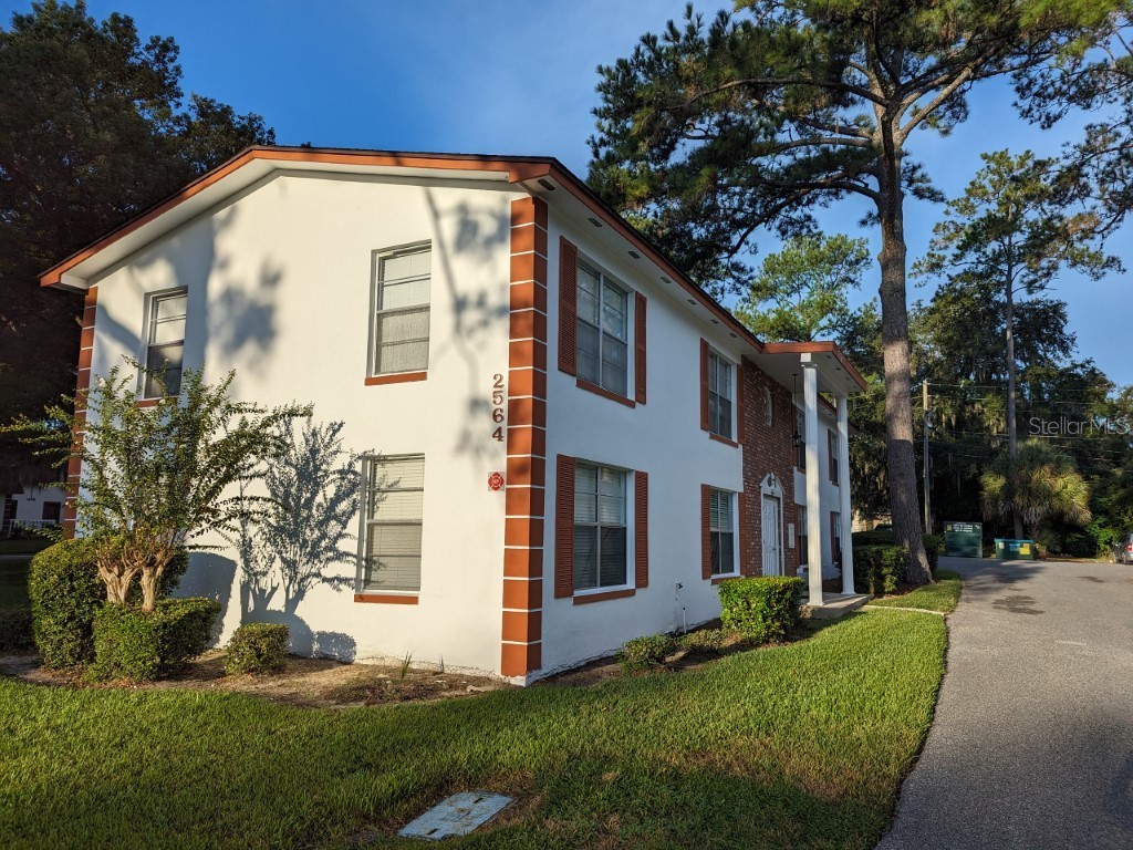 2564 SE 15th Avenue #H Ocala FL 34471 OM665643 image1