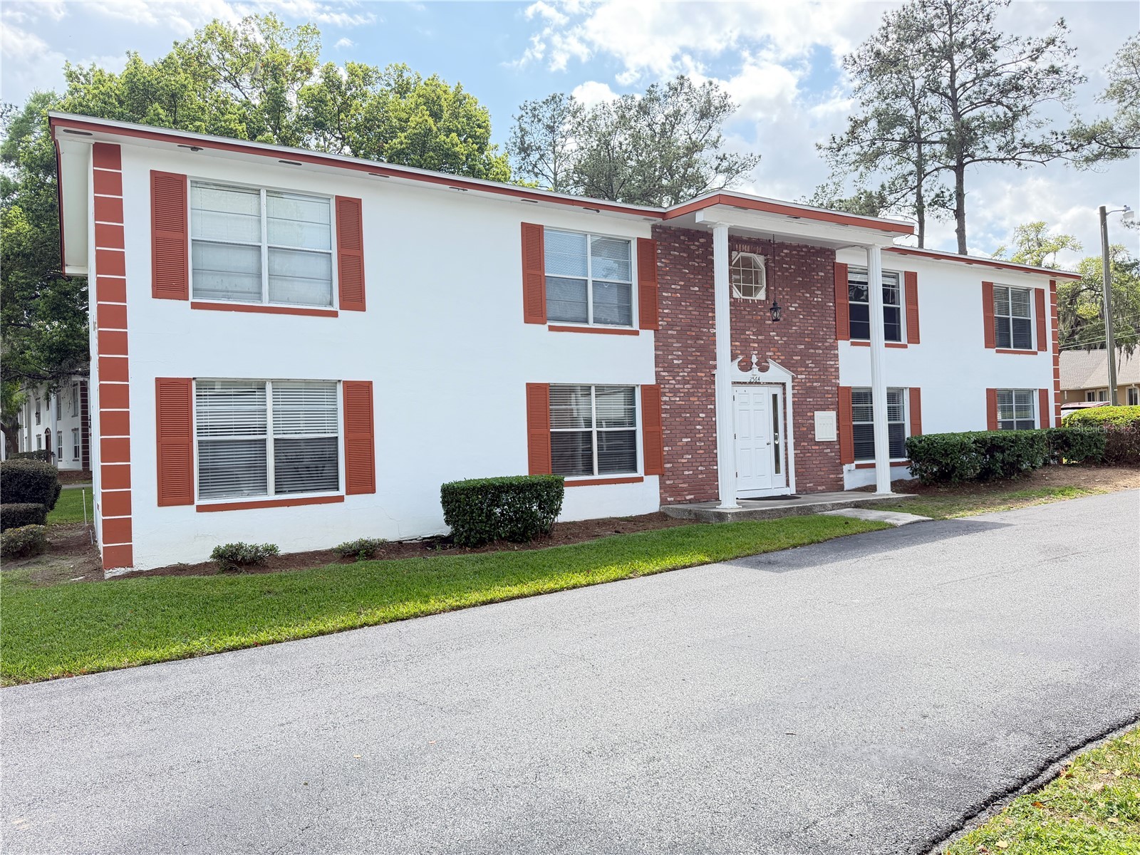 2564 SE 15th Avenue #H Ocala FL 34471 OM726980 image1