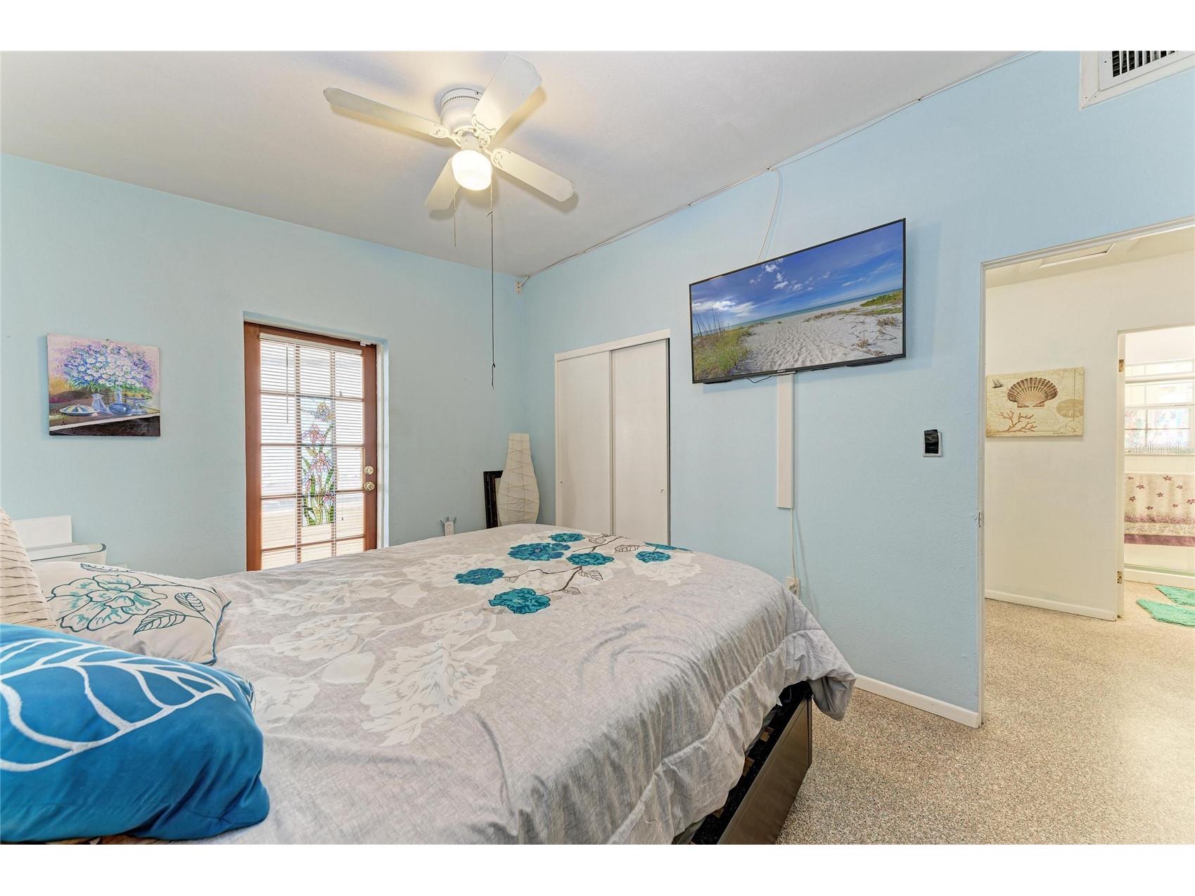 2564 Wood Street Sarasota FL 34237 A4693167 image15