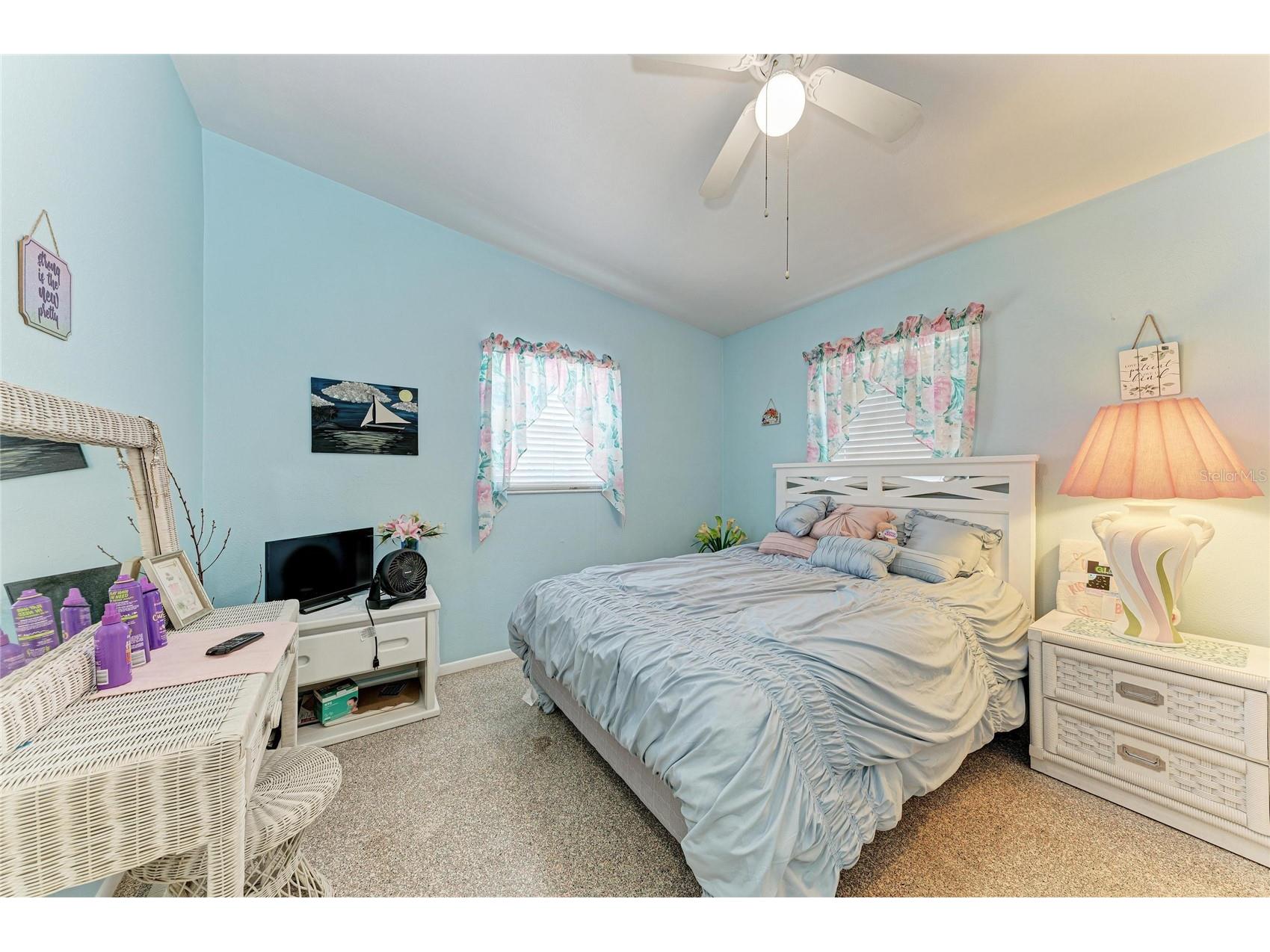 2564 Wood Street Sarasota FL 34237 A4693167 image18