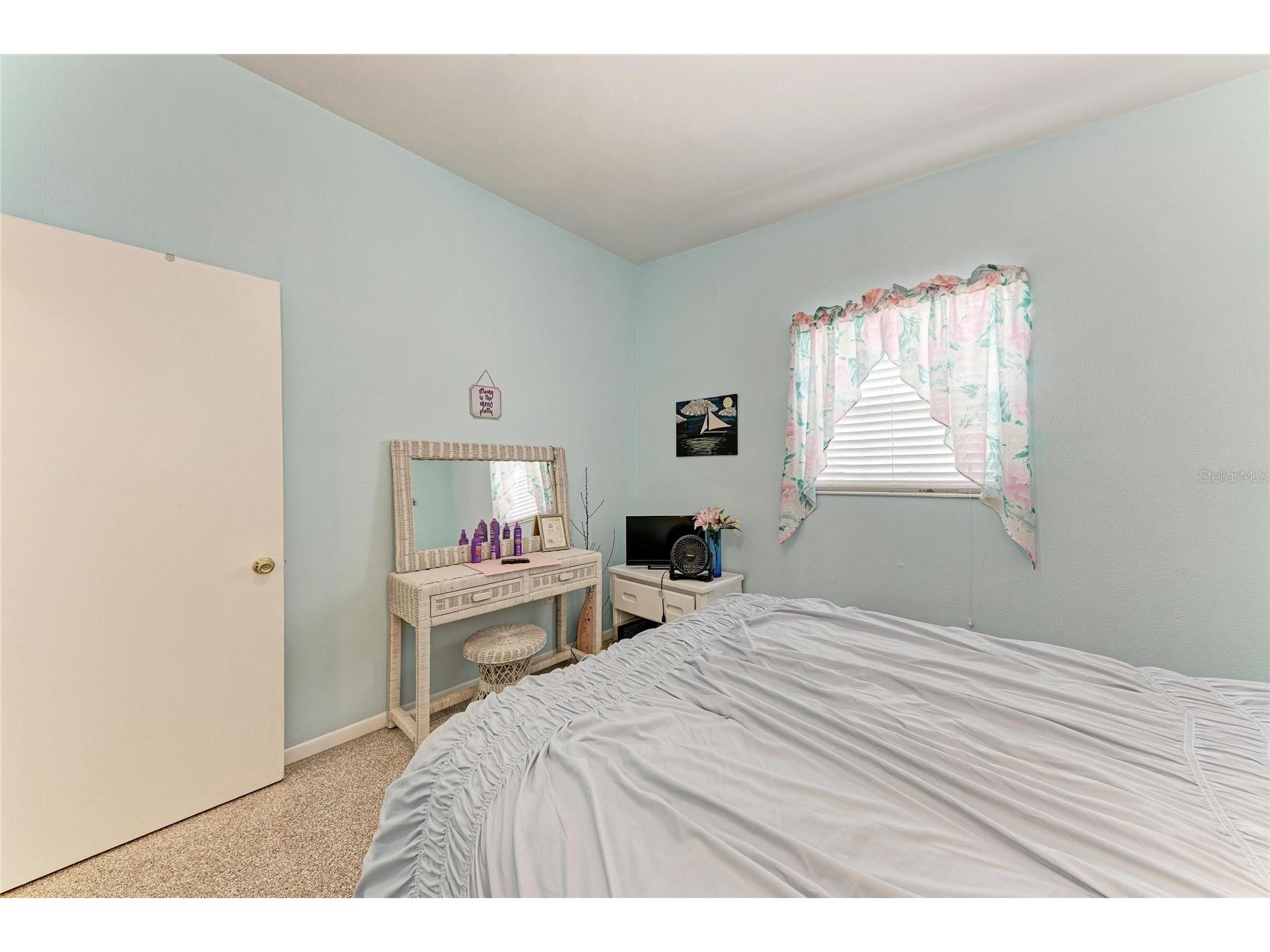 2564 Wood Street Sarasota FL 34237 A4693167 image19