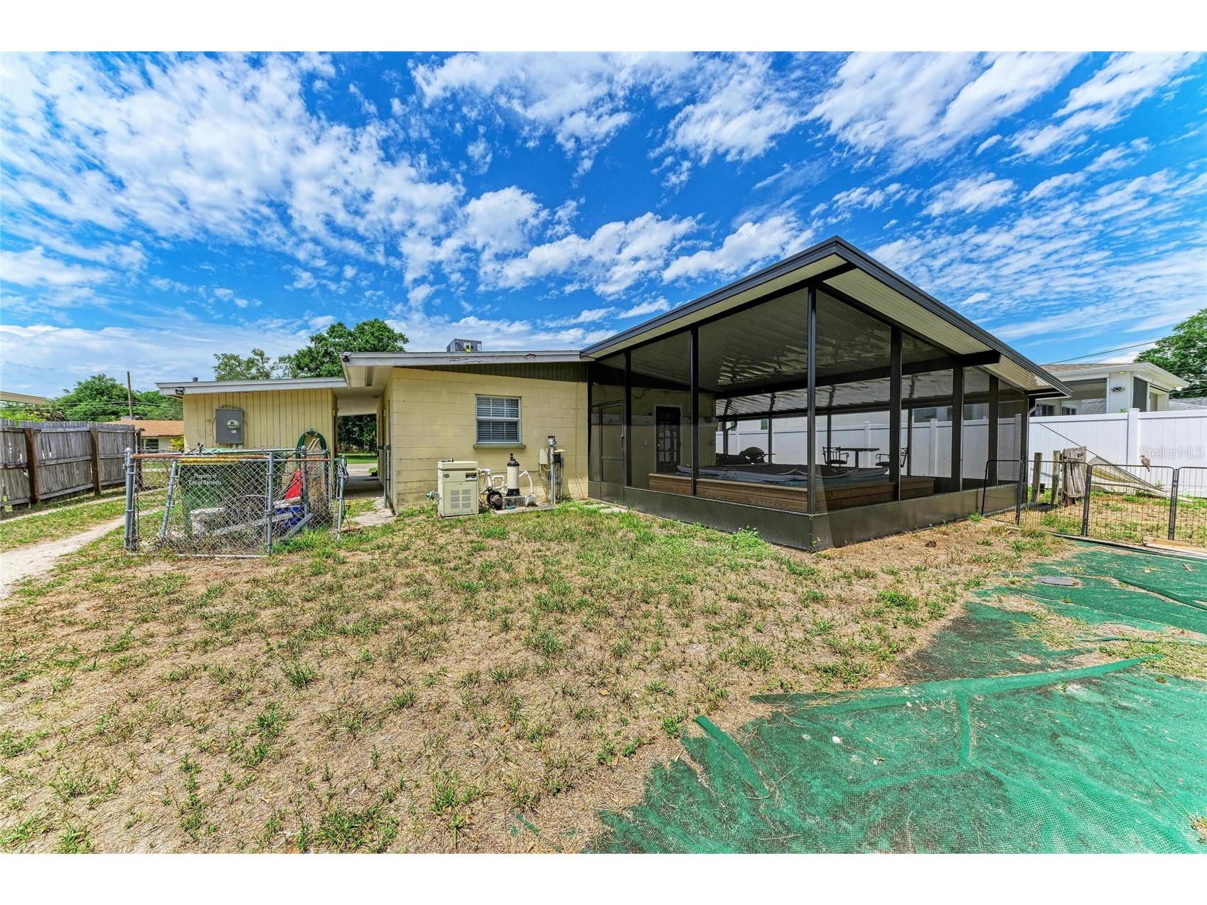 2564 Wood Street Sarasota FL 34237 A4693167 image29