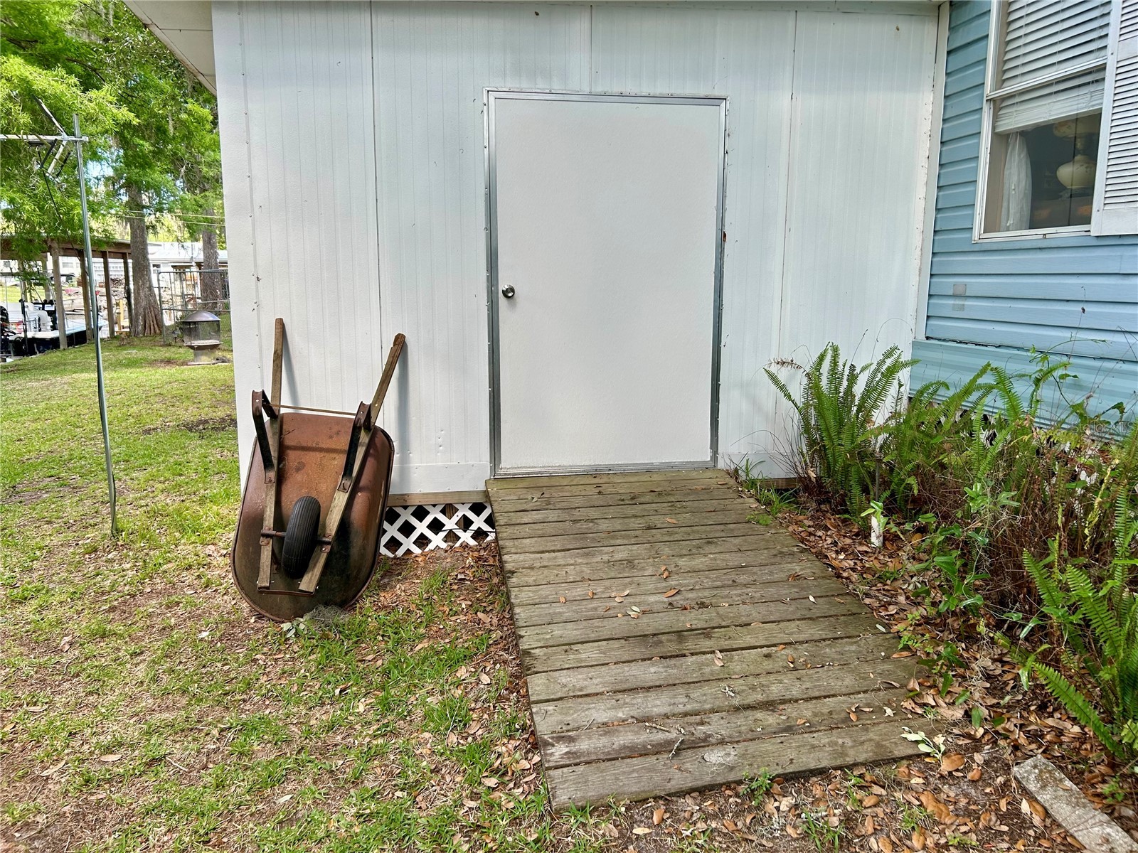 25646 Bass Road Astor FL 32102 - ST JOHNS RIVER R4911203 image44
