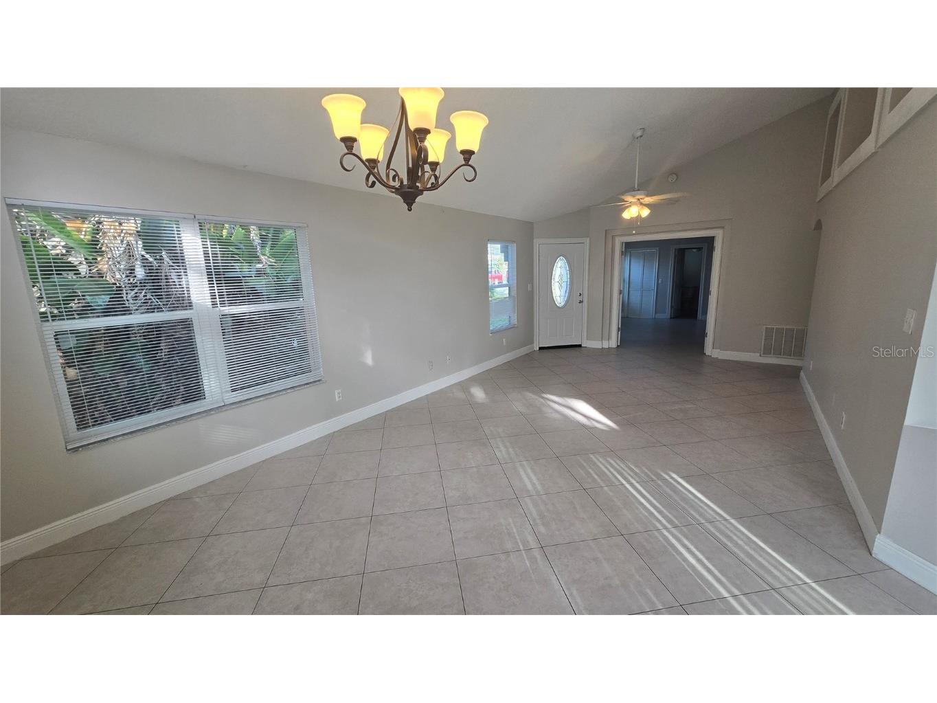 2565 Davenport Circle Kissimmee FL 34746 S5138133 image4