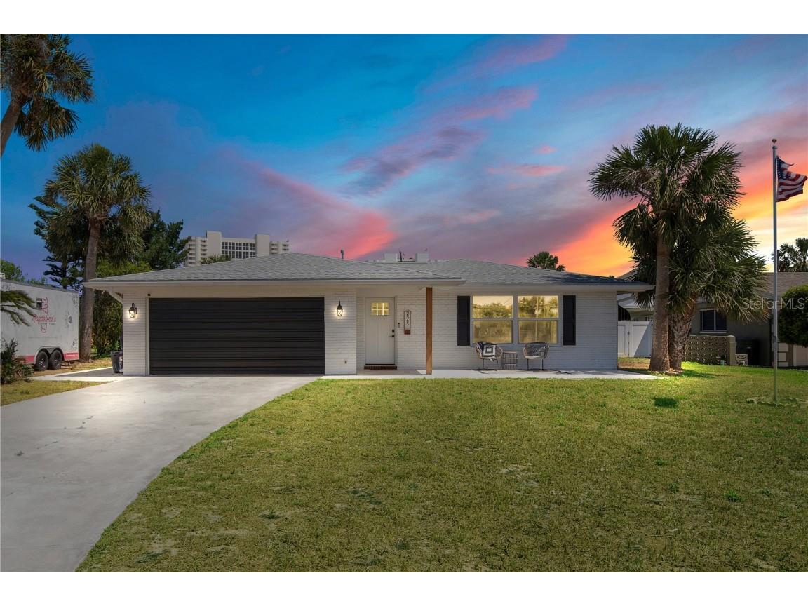 2565 S Peninsula Drive Daytona Beach FL 32118 V4942144 image1