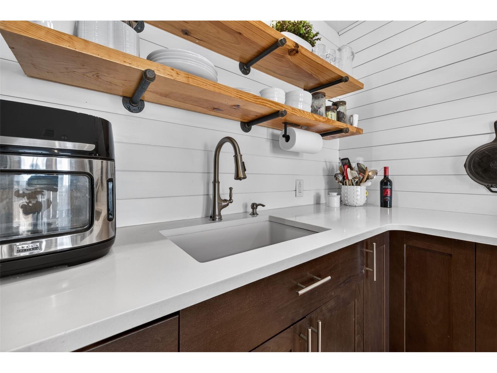 2566 14th Avenue N Saint Petersburg FL 33713 TB8486296 image13
