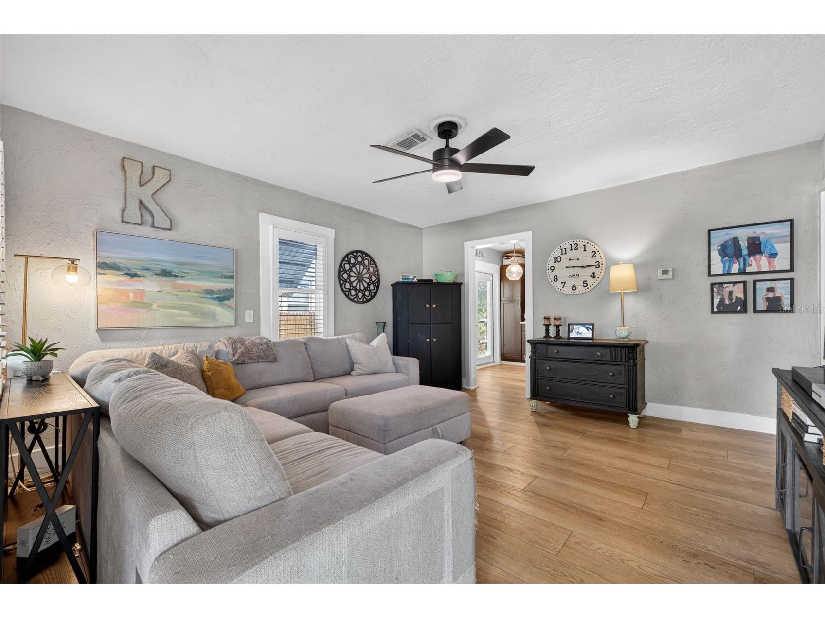 2566 14th Avenue N Saint Petersburg FL 33713 TB8486296 image6