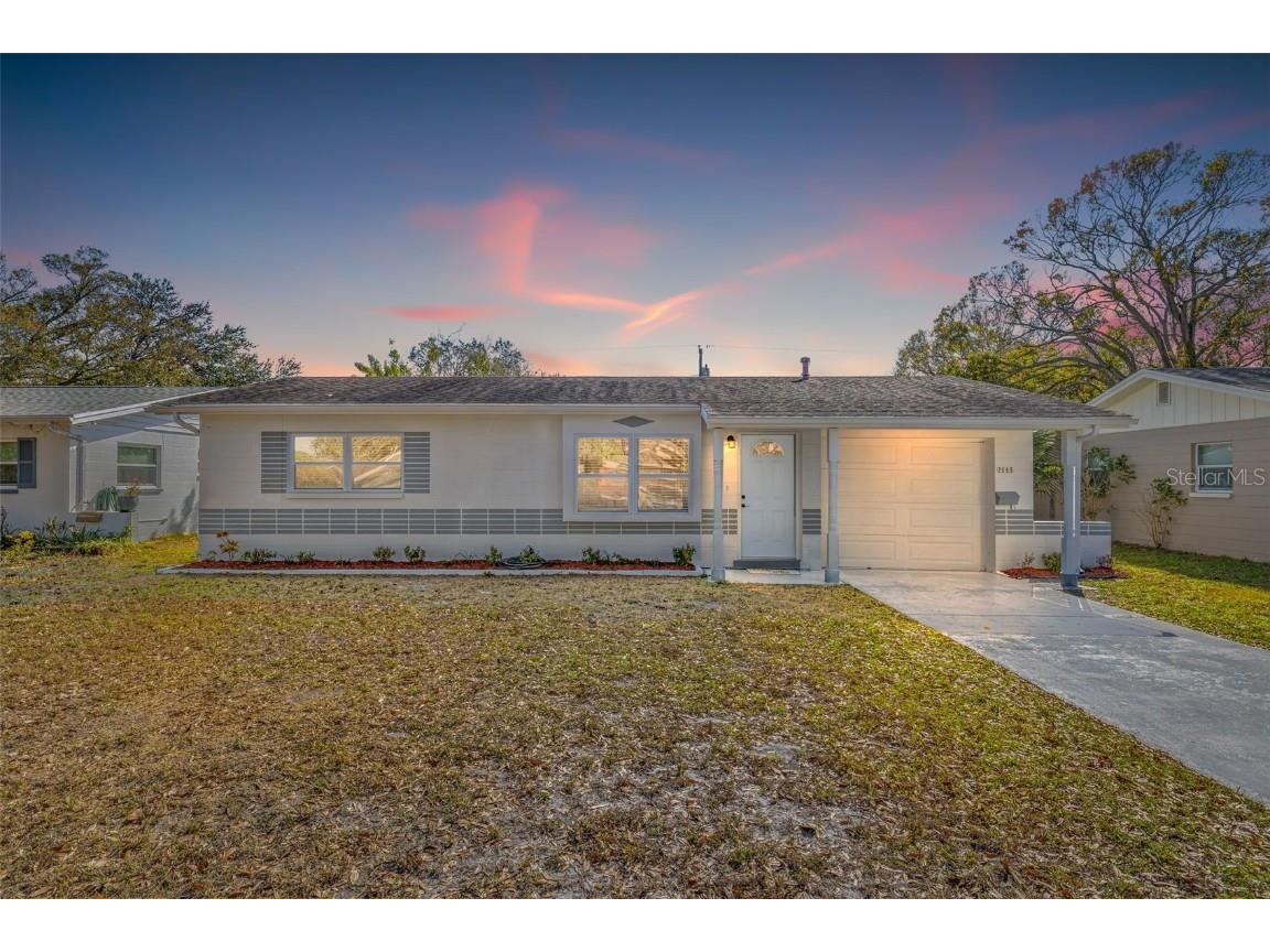2566 35th Ave N Saint Petersburg FL 33713 U8228667 image1