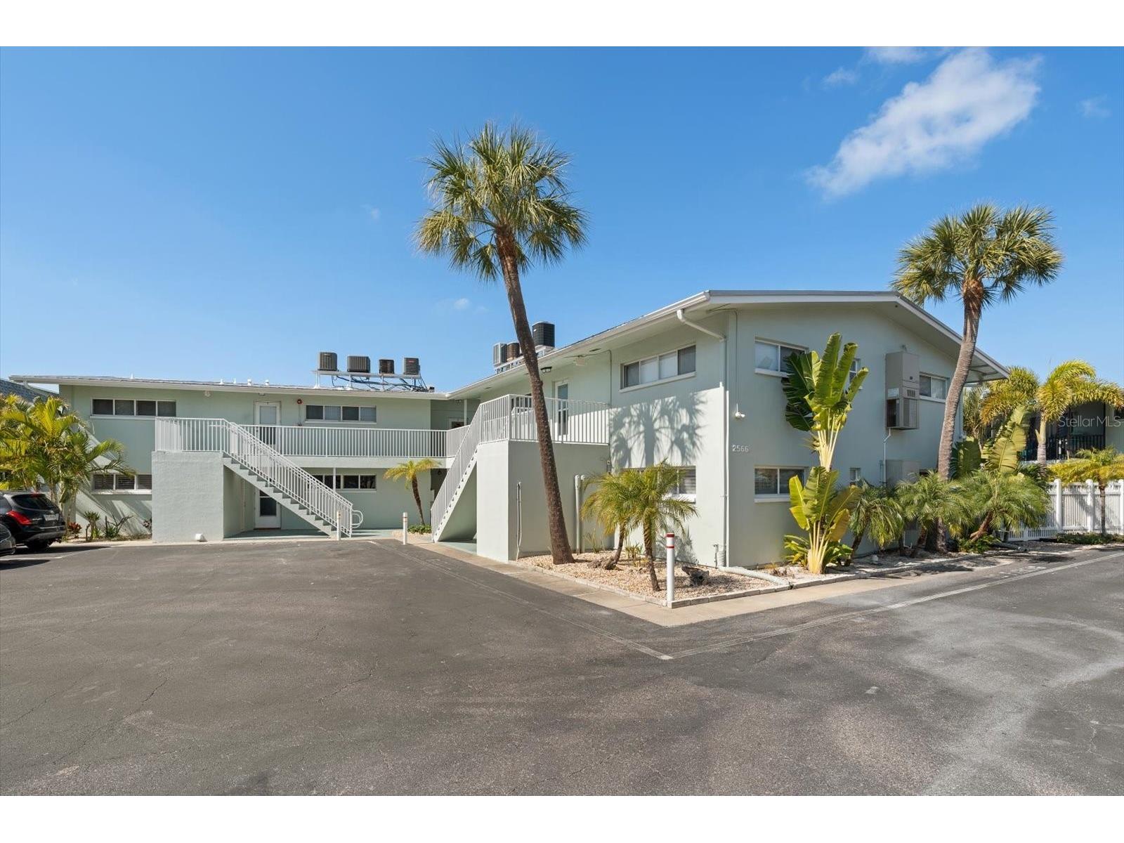 2566 Gary Circle #2 Dunedin FL 34698 TB8466907 image2