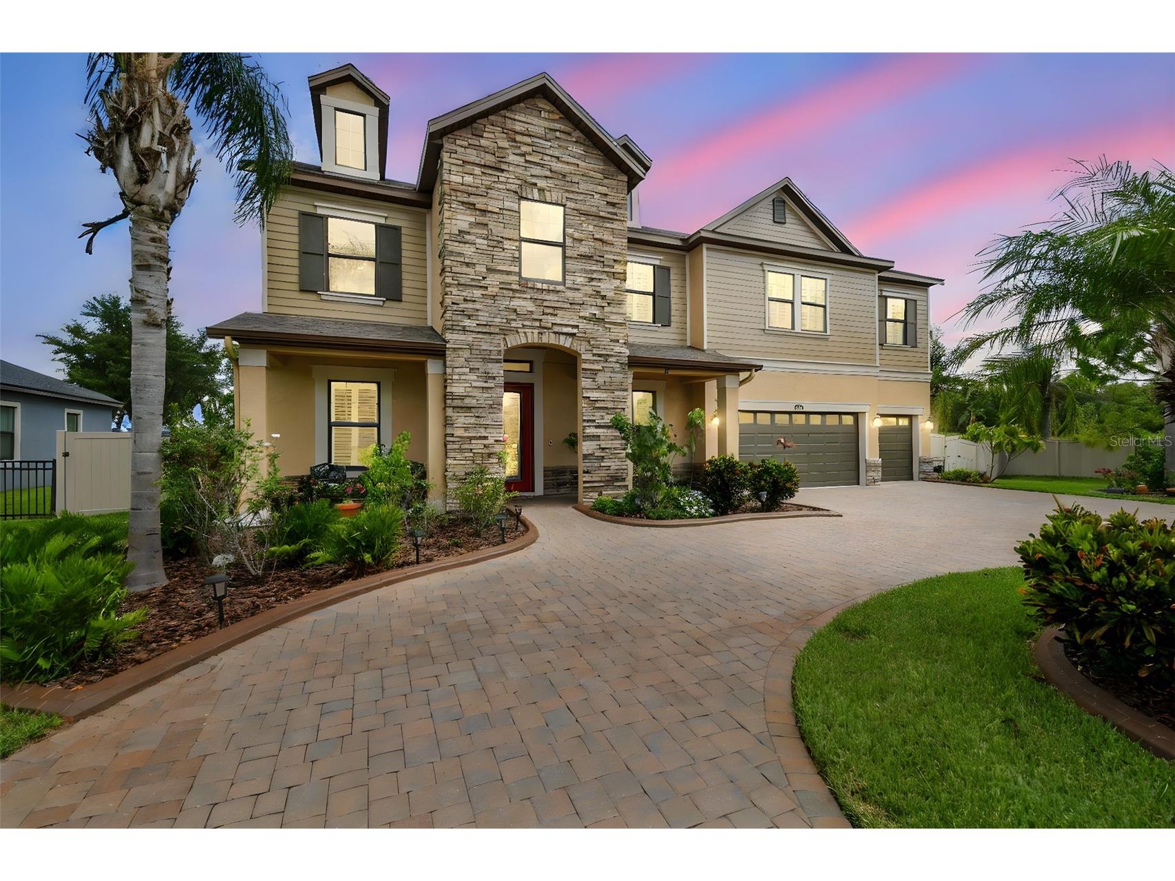 2566 Lake Manor Drive Land O Lakes FL 34639 - LAKE PADGETT TB8463399 image1