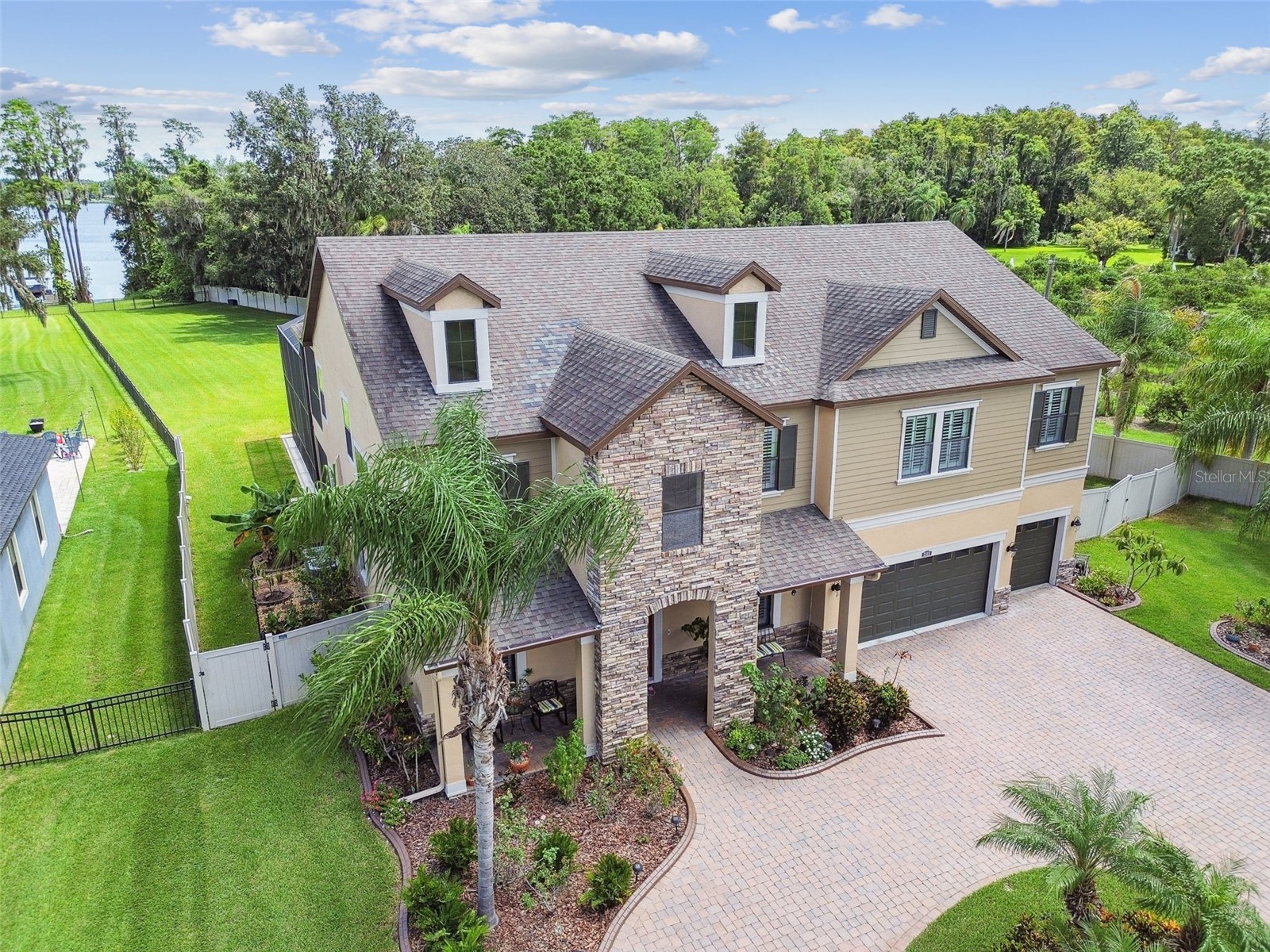 2566 Lake Manor Drive Land O Lakes FL 34639 - LAKE PADGETT TB8463399 image3