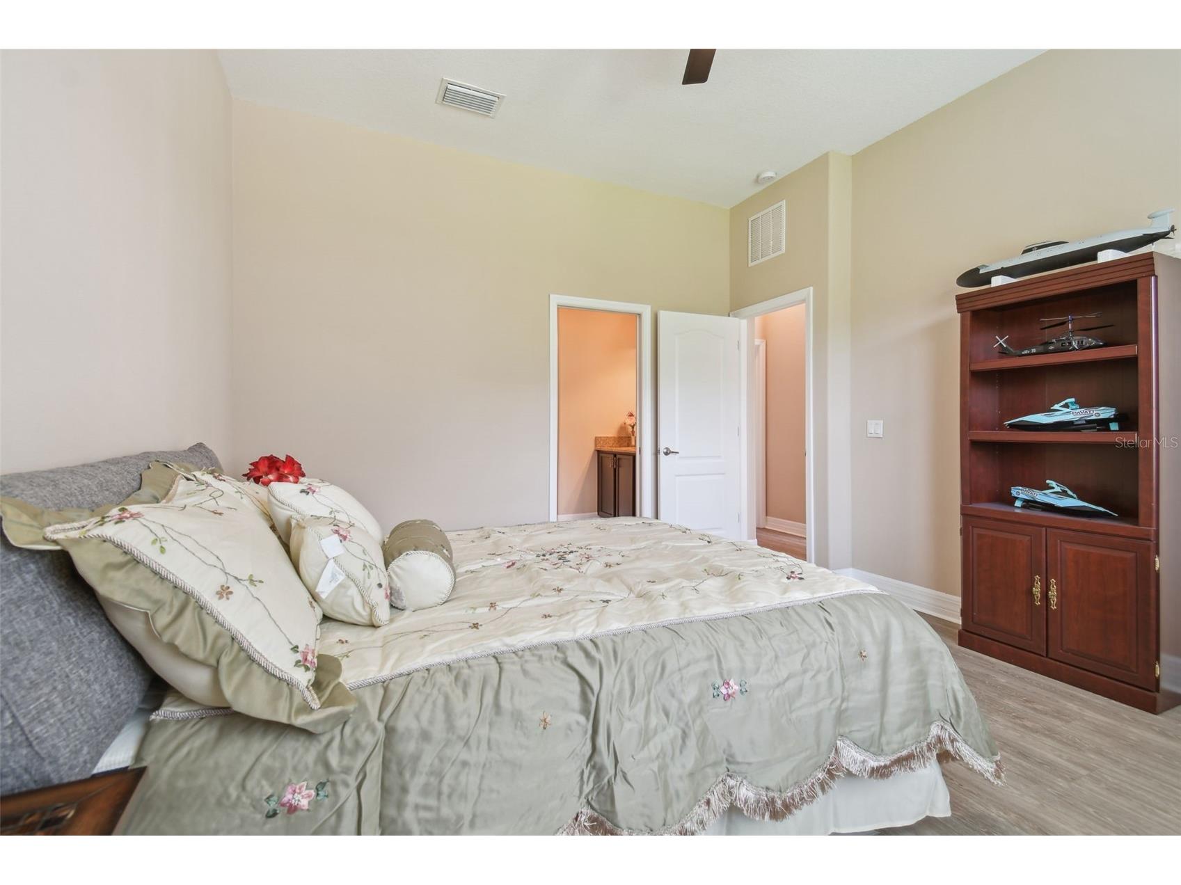 2566 Lake Manor Drive Land O Lakes FL 34639 - LAKE PADGETT TB8463399 image33