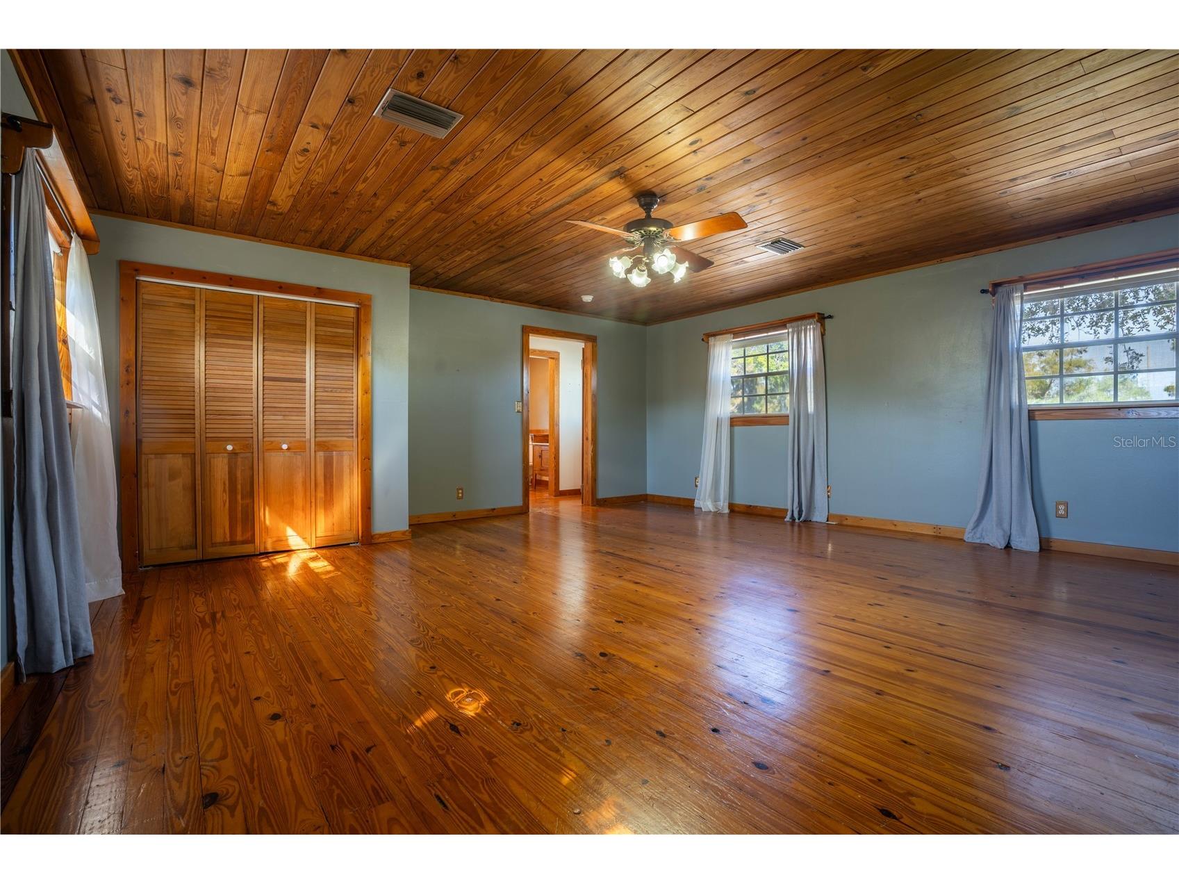 2567 Central Avenue Clearwater FL 33764 TB8482887 image27
