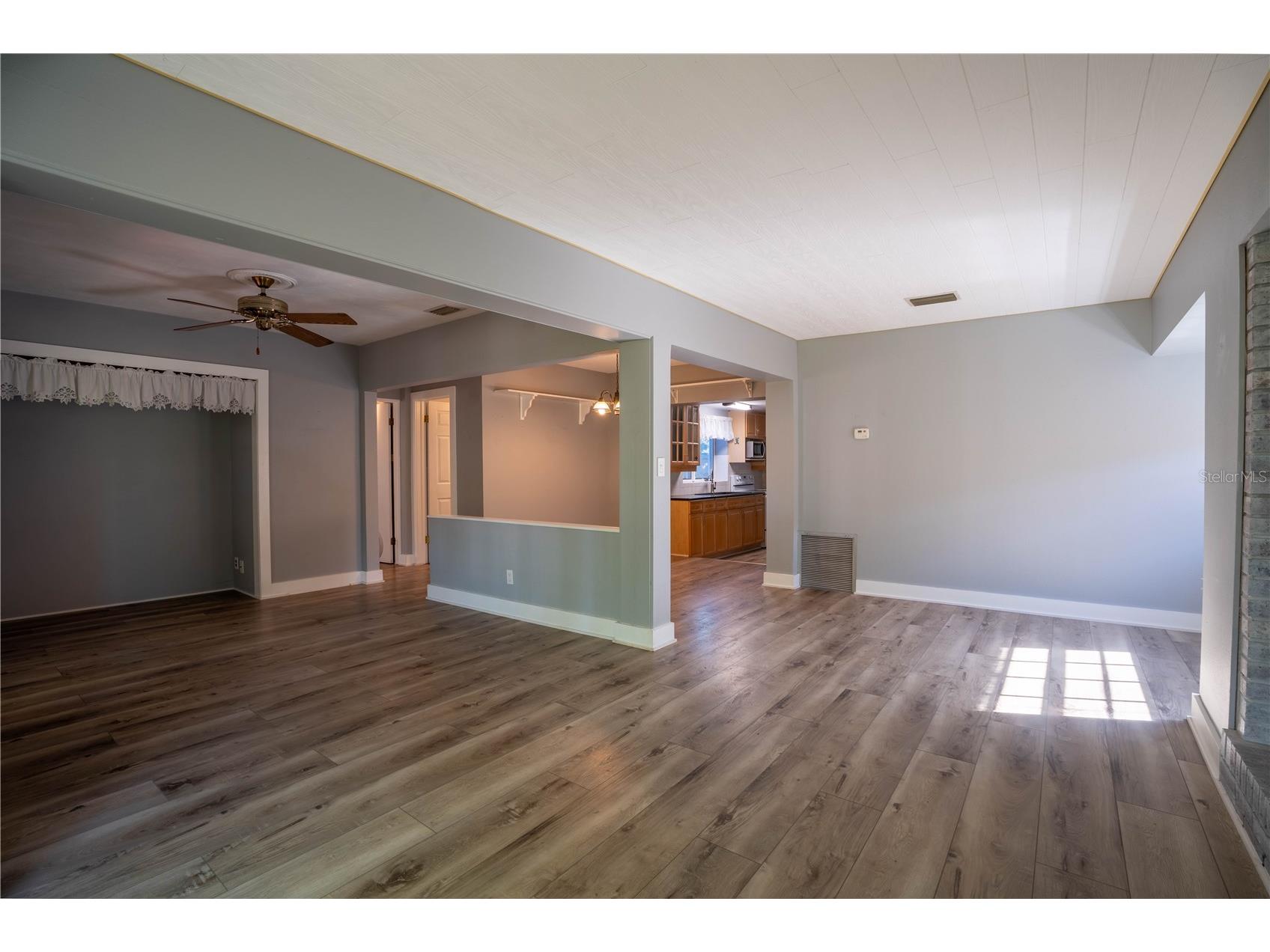 2567 Central Avenue Clearwater FL 33764 TB8482887 image3