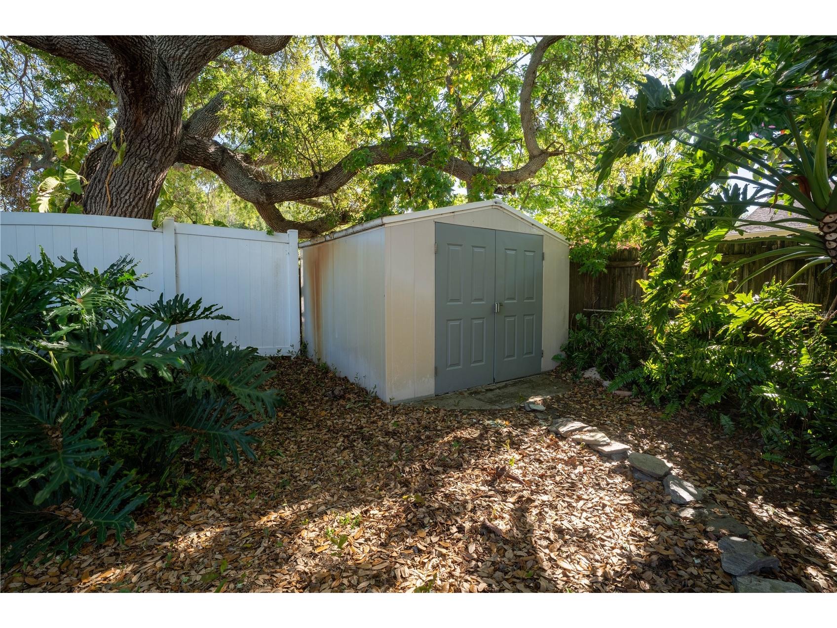 2567 Central Avenue Clearwater FL 33764 TB8482887 image37