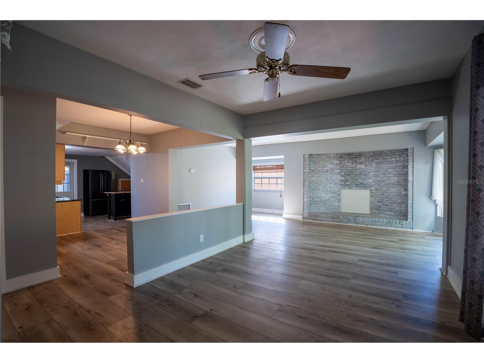 2567 Central Avenue Clearwater FL 33764 TB8482887 image4