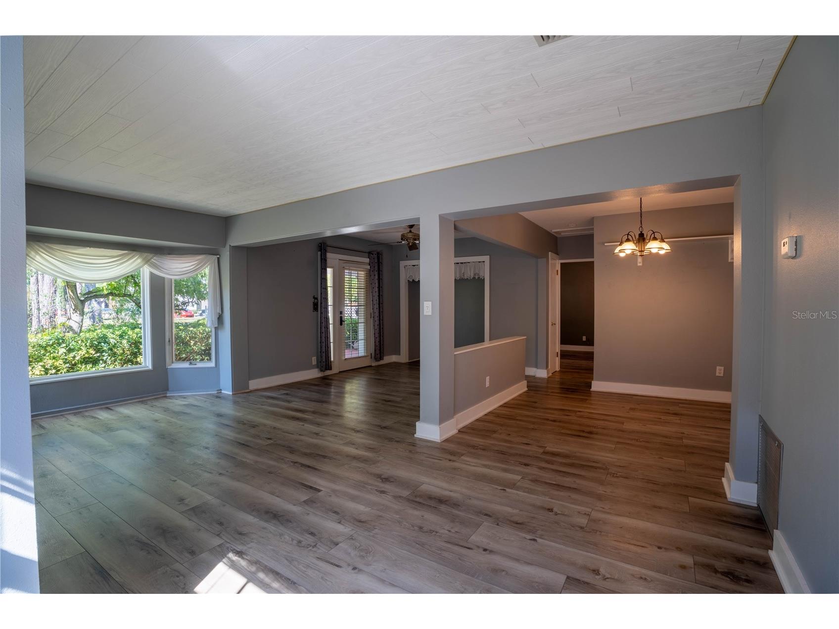 2567 Central Avenue Clearwater FL 33764 TB8482887 image7