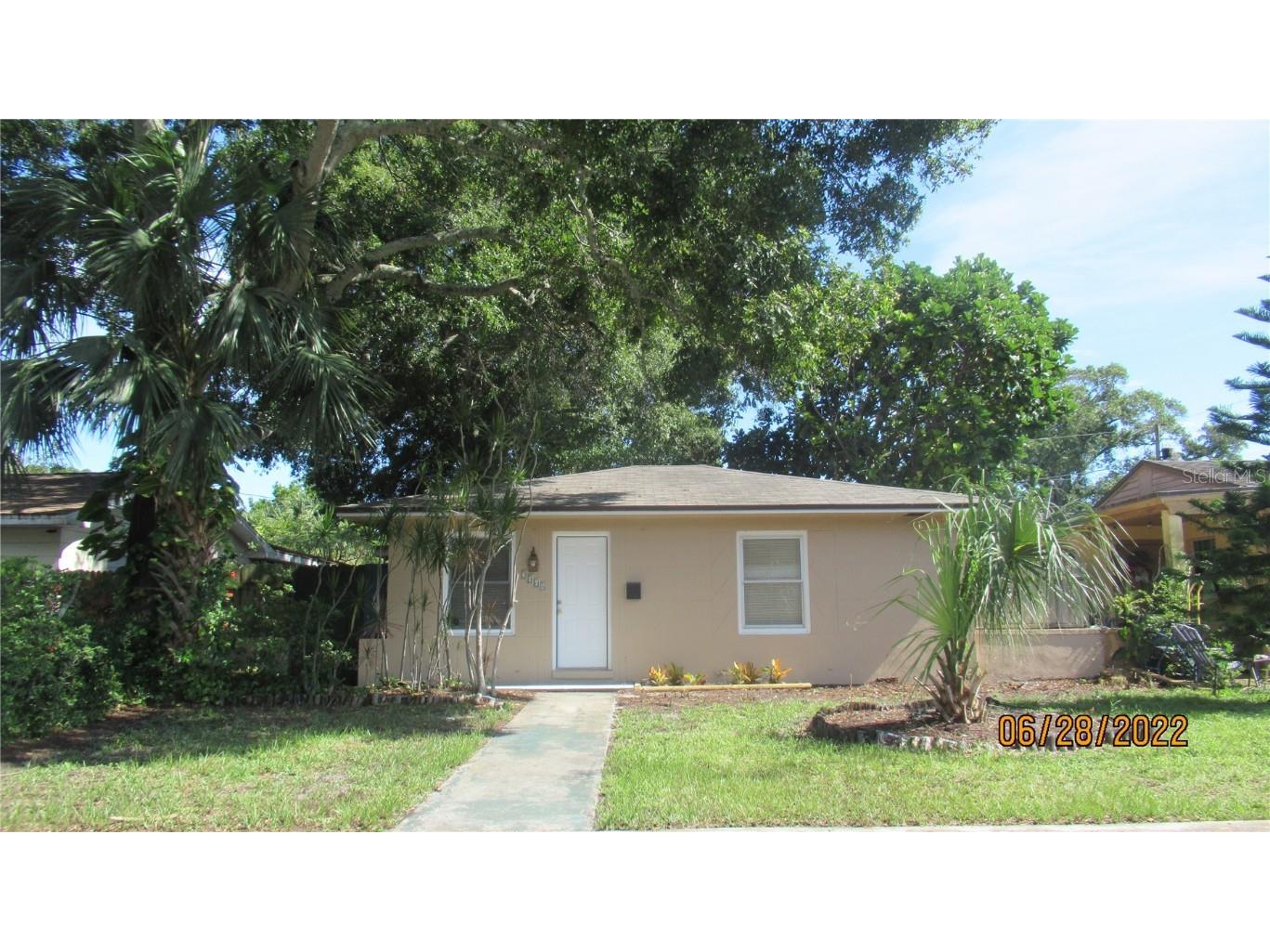 2568 39th Avenue N Saint Petersburg FL 33714 U8209682 image1