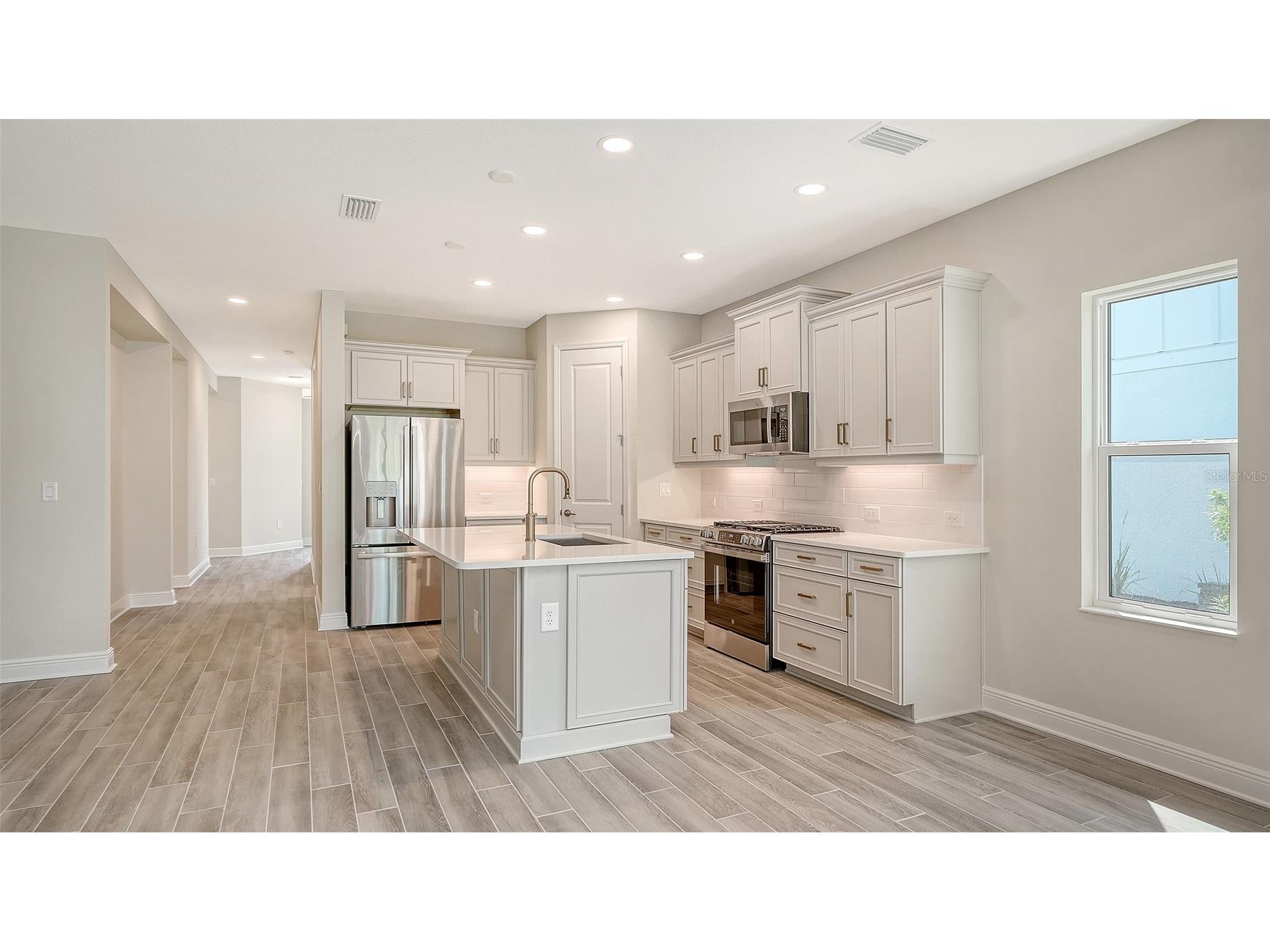 2569 Dasheen Place Sarasota FL 34240 A4694009 image12
